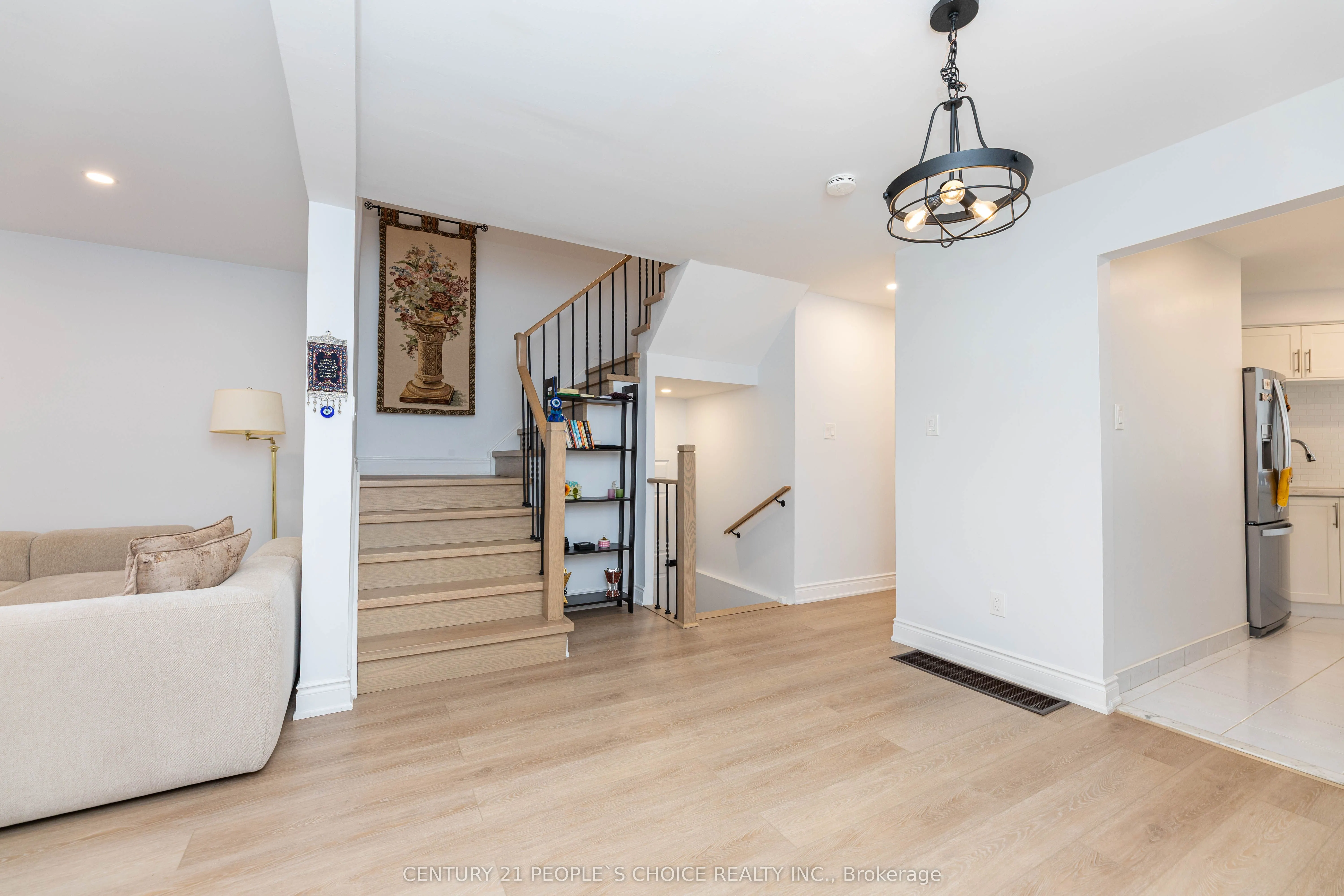 365 Tailfeather Crescent, #30