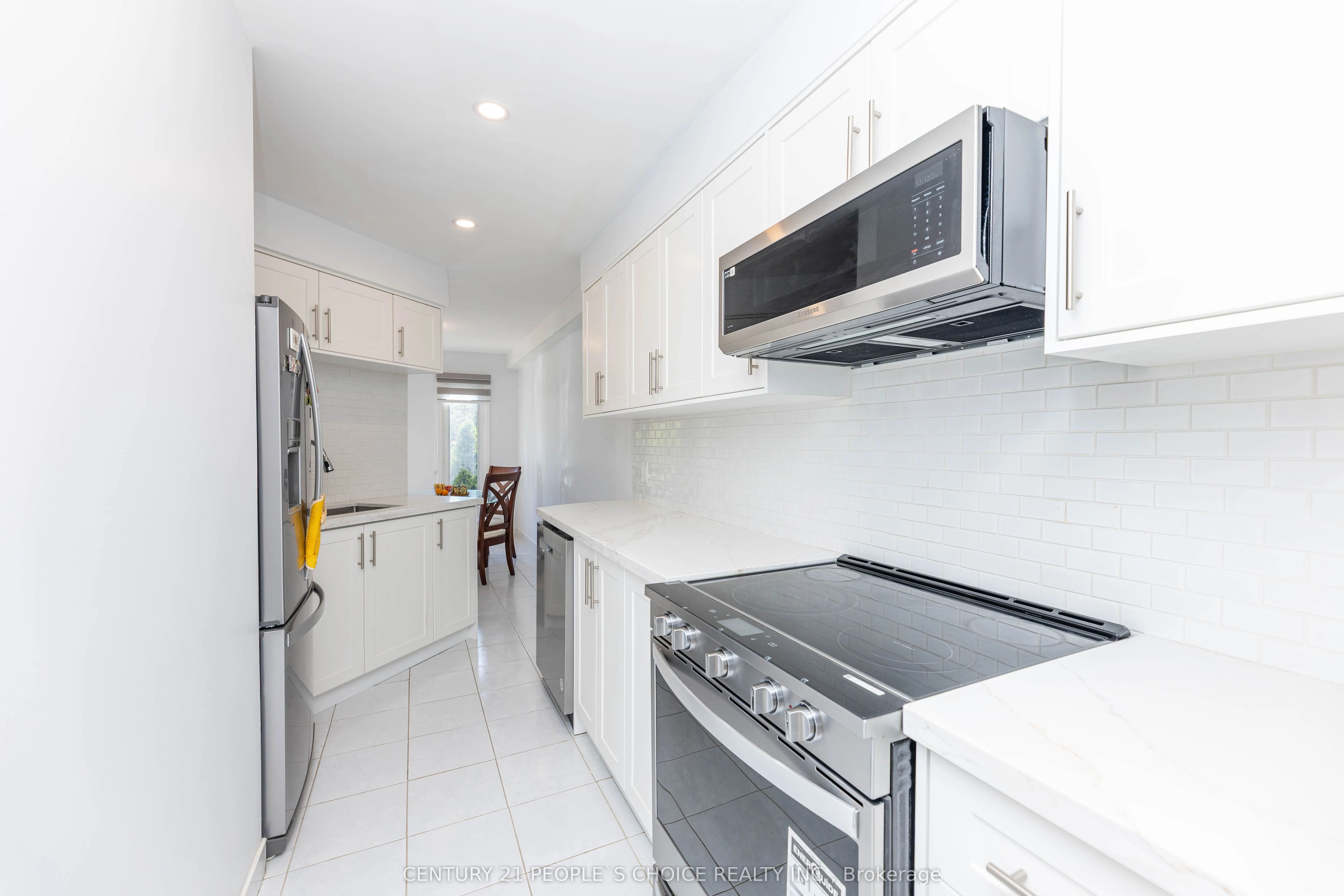 365 Tailfeather Crescent, #30