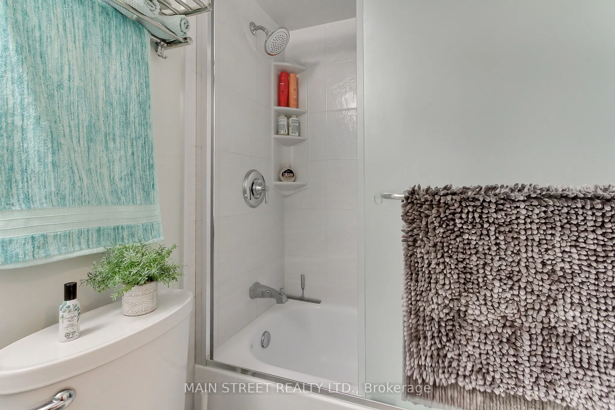 355 Rathburn Road E, #307