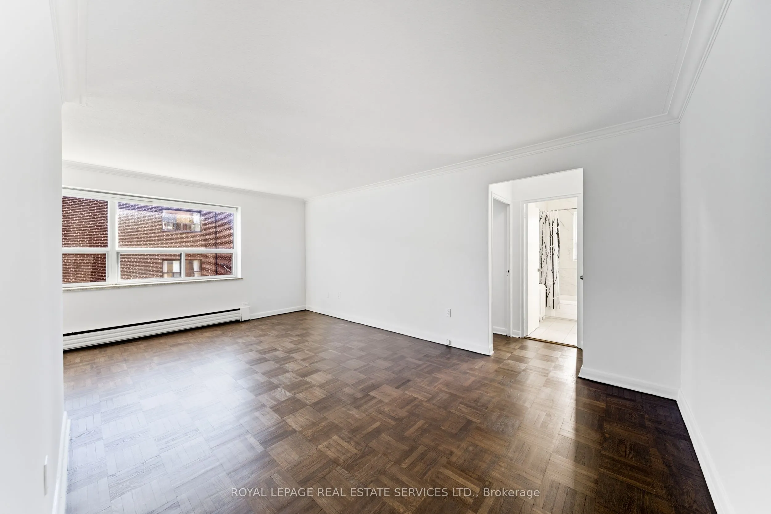 167 Stephen Drive, #207