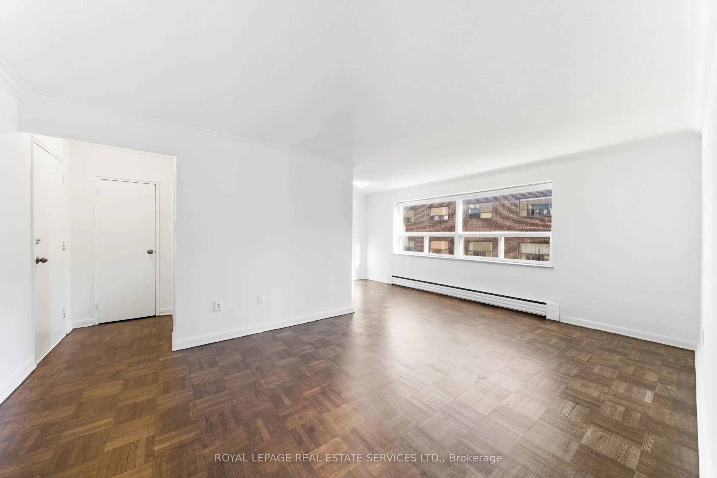 167 Stephen Drive, #207