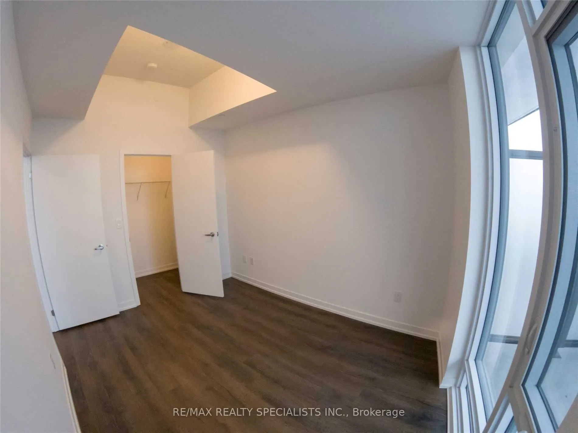 2520 Eglinton Avenue W, #1407
