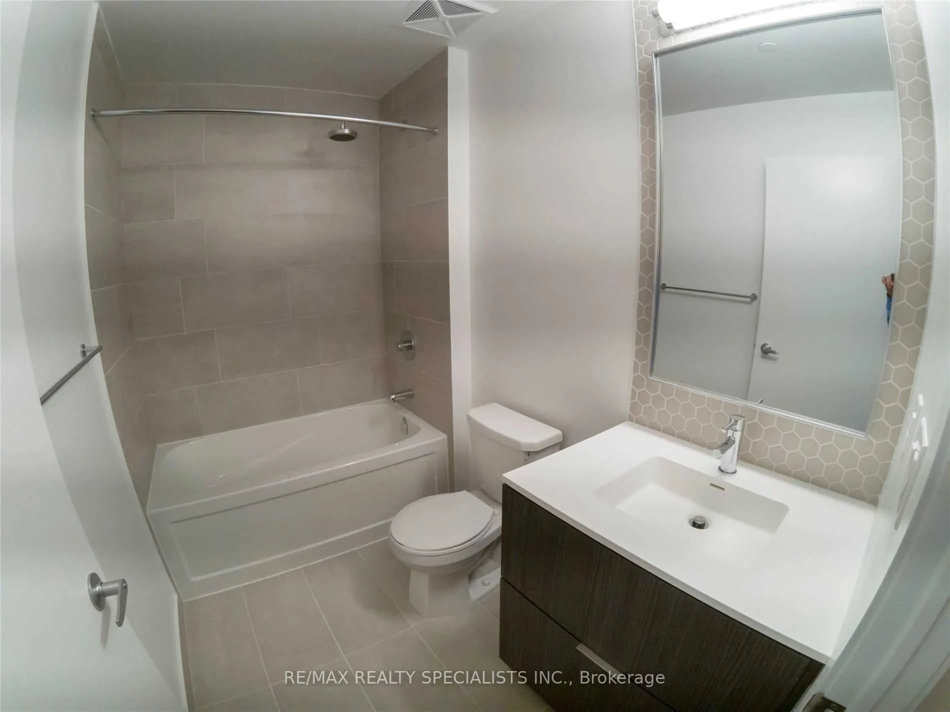 2520 Eglinton Avenue W, #1407