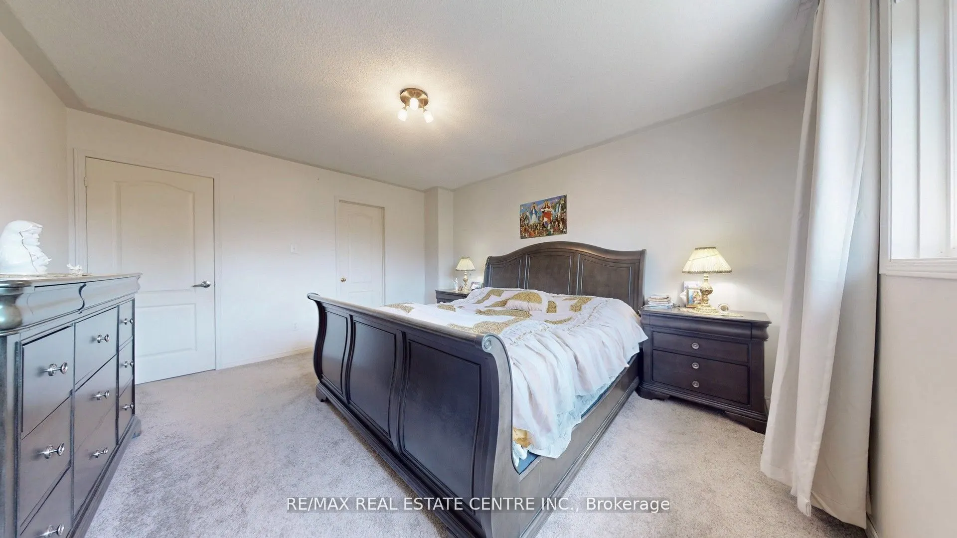 6899 Bansbridge Crescent
