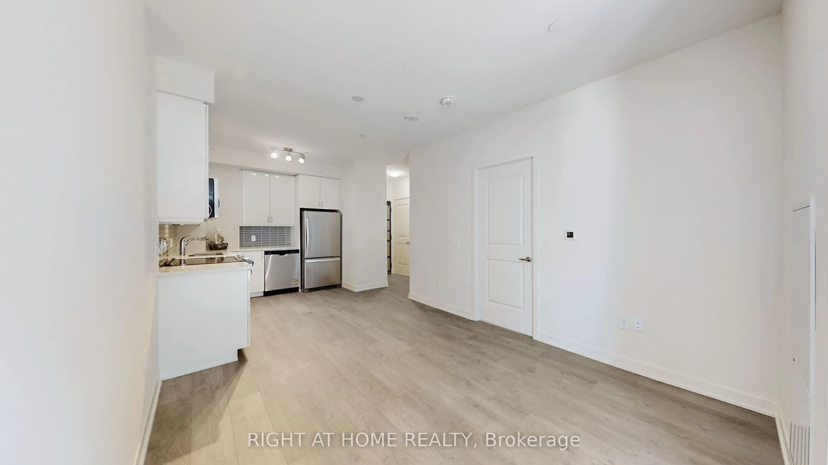 38 Annie Craig Drive, #408