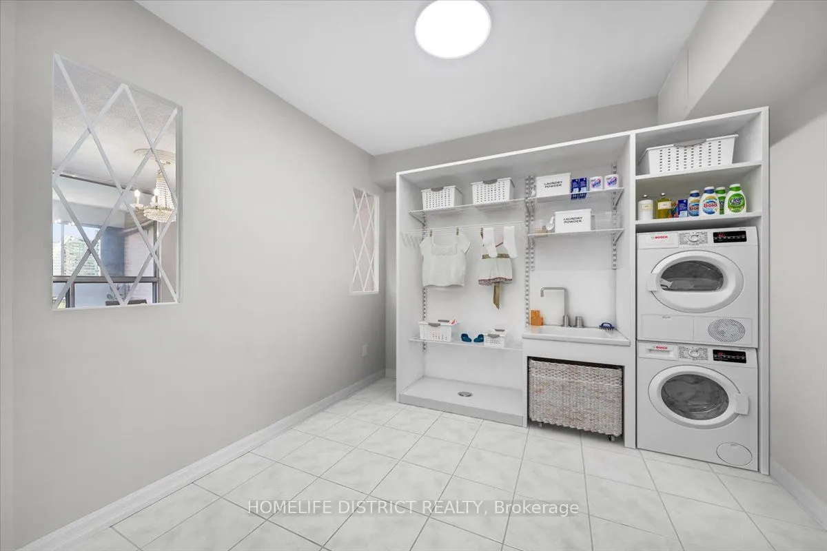 1580 Mississauga Vly Boulevard, #9