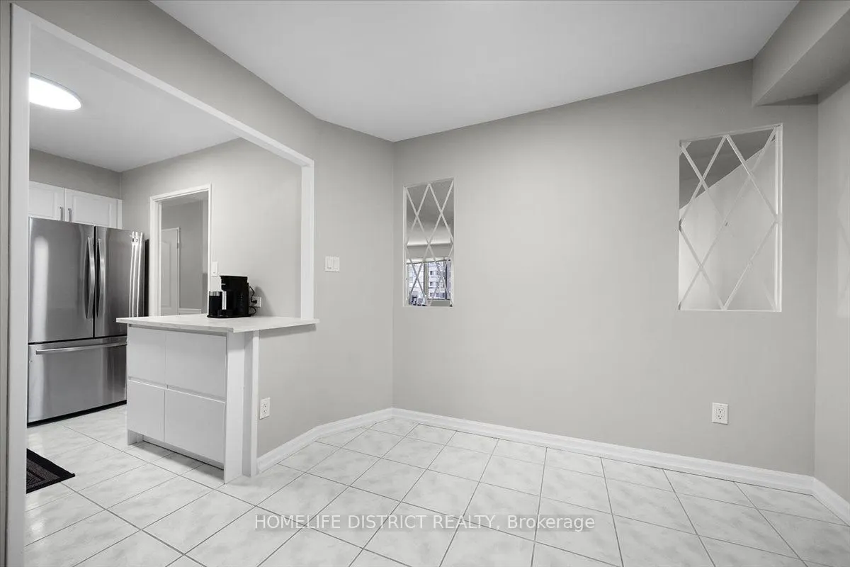 1580 Mississauga Vly Boulevard, #9