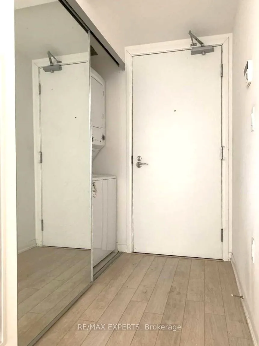 3091 Dufferin Street, #1404
