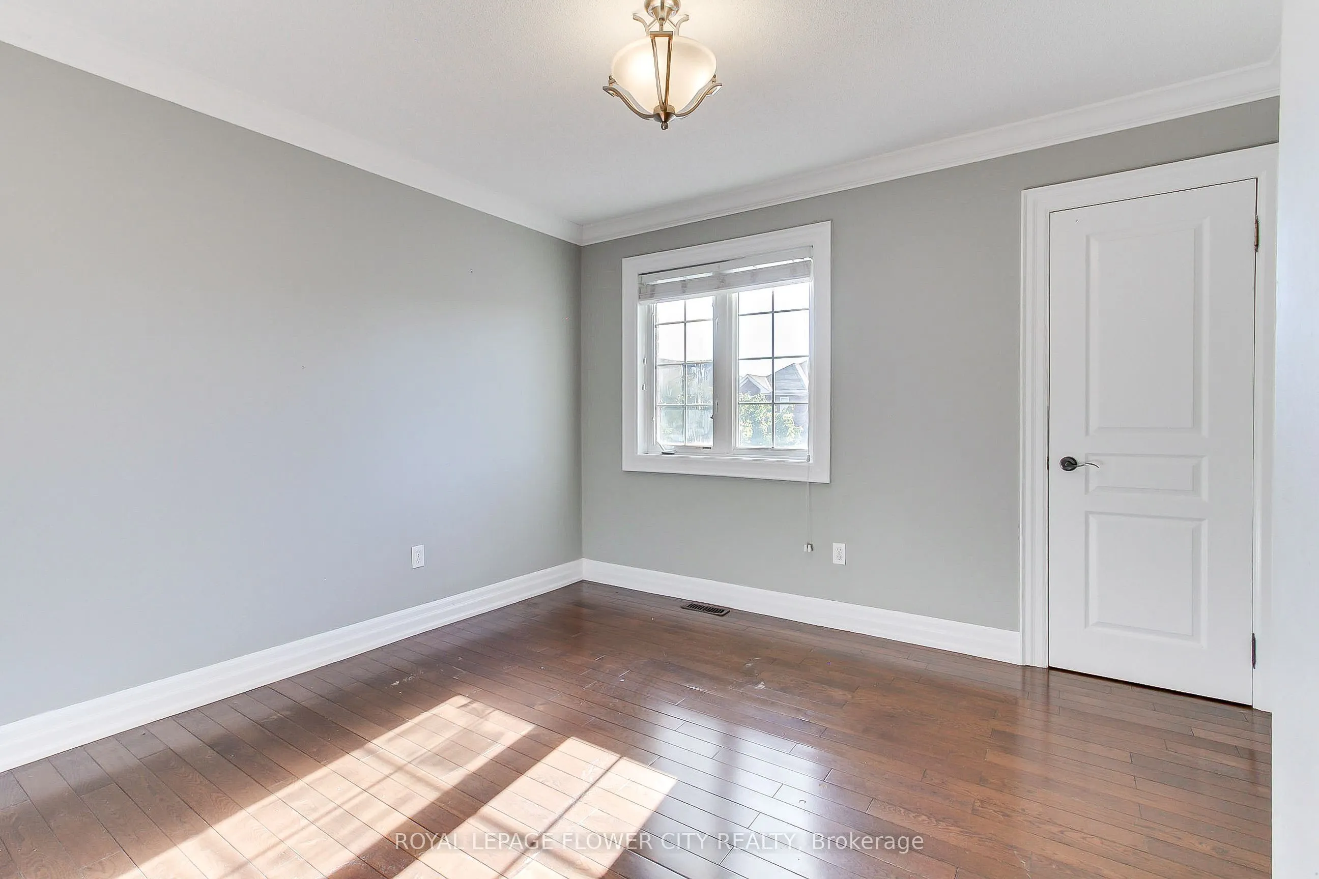 38 Milkweed Crescent, #Upper