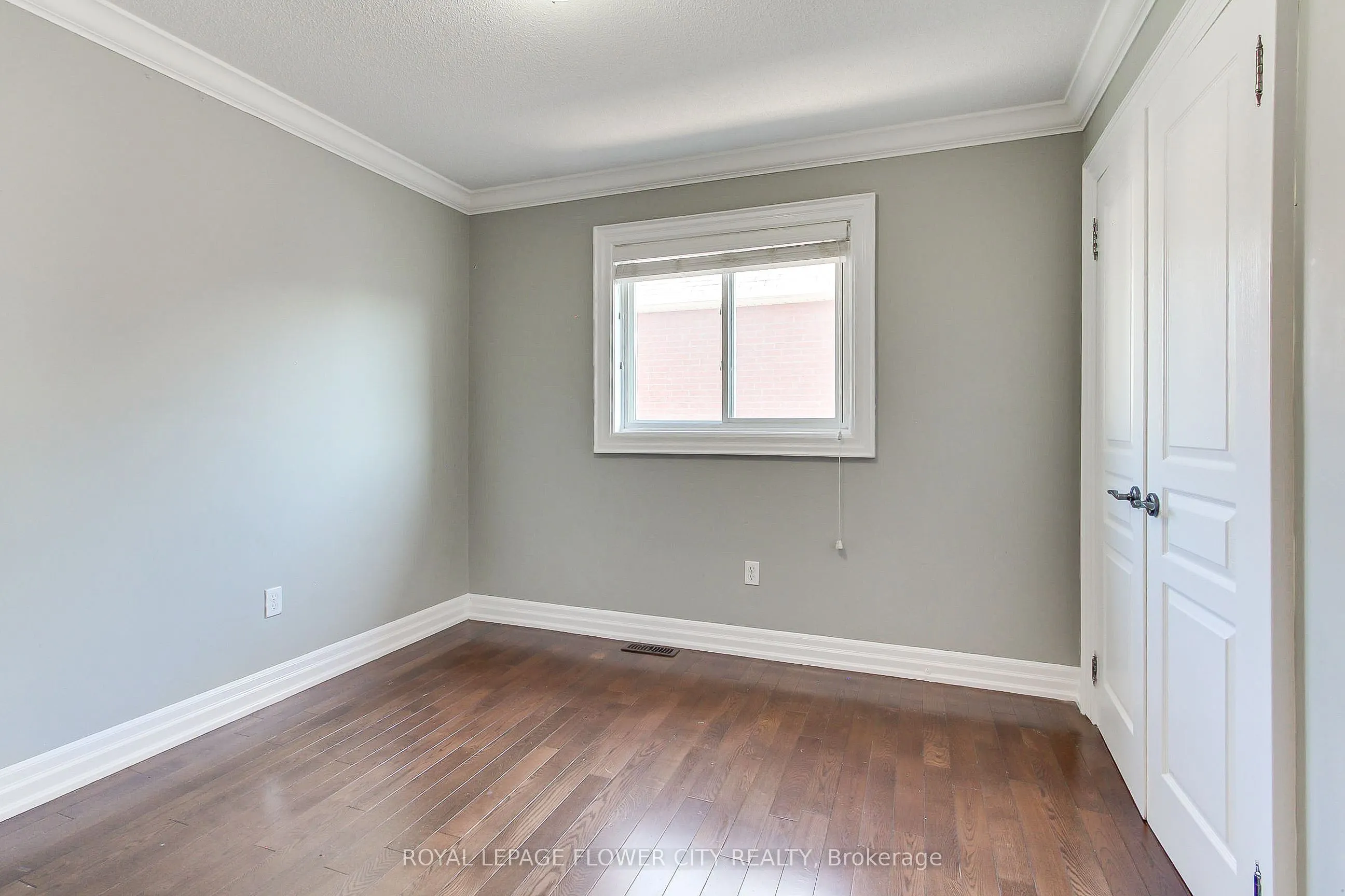 38 Milkweed Crescent, #Upper
