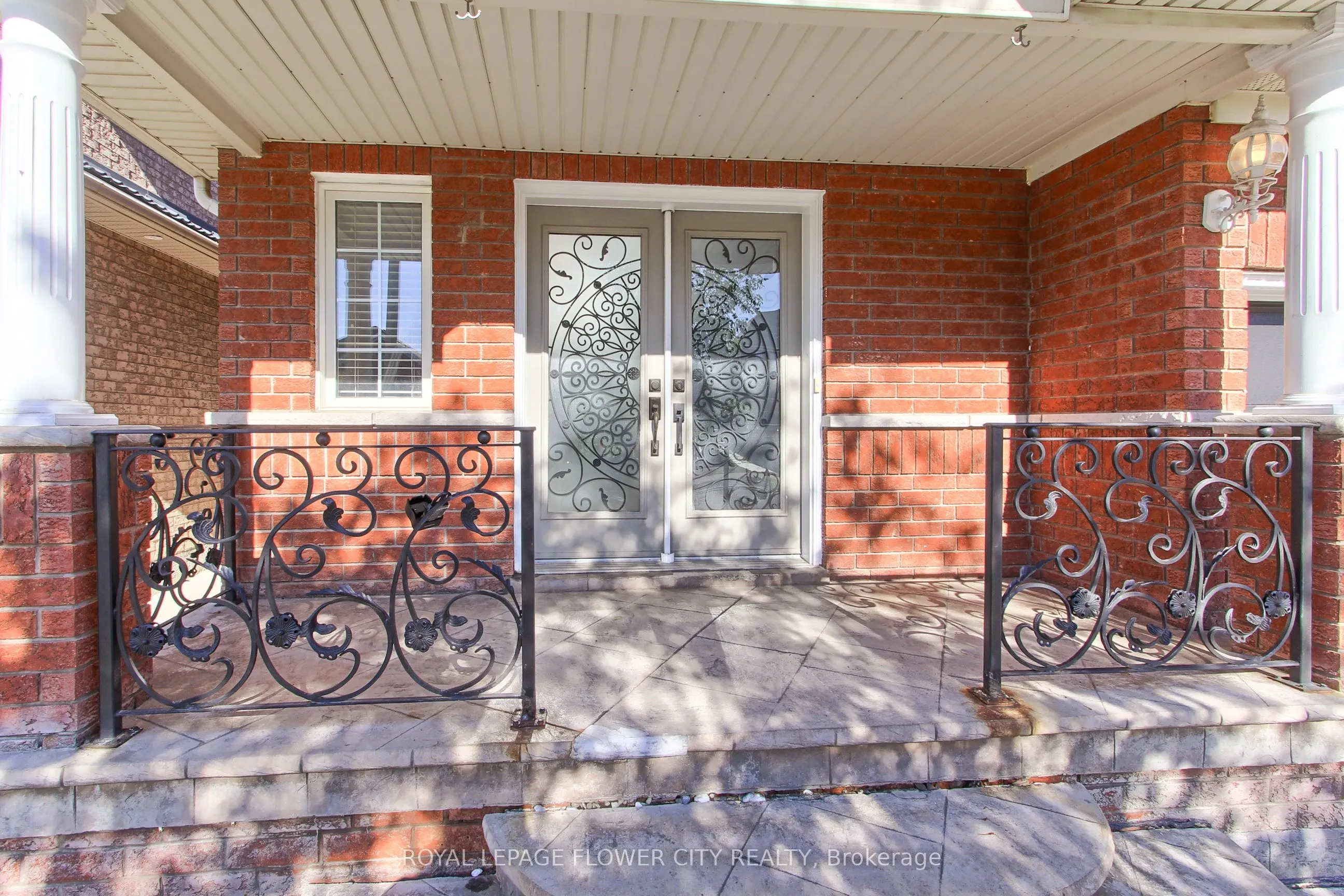 38 Milkweed Crescent, #Upper