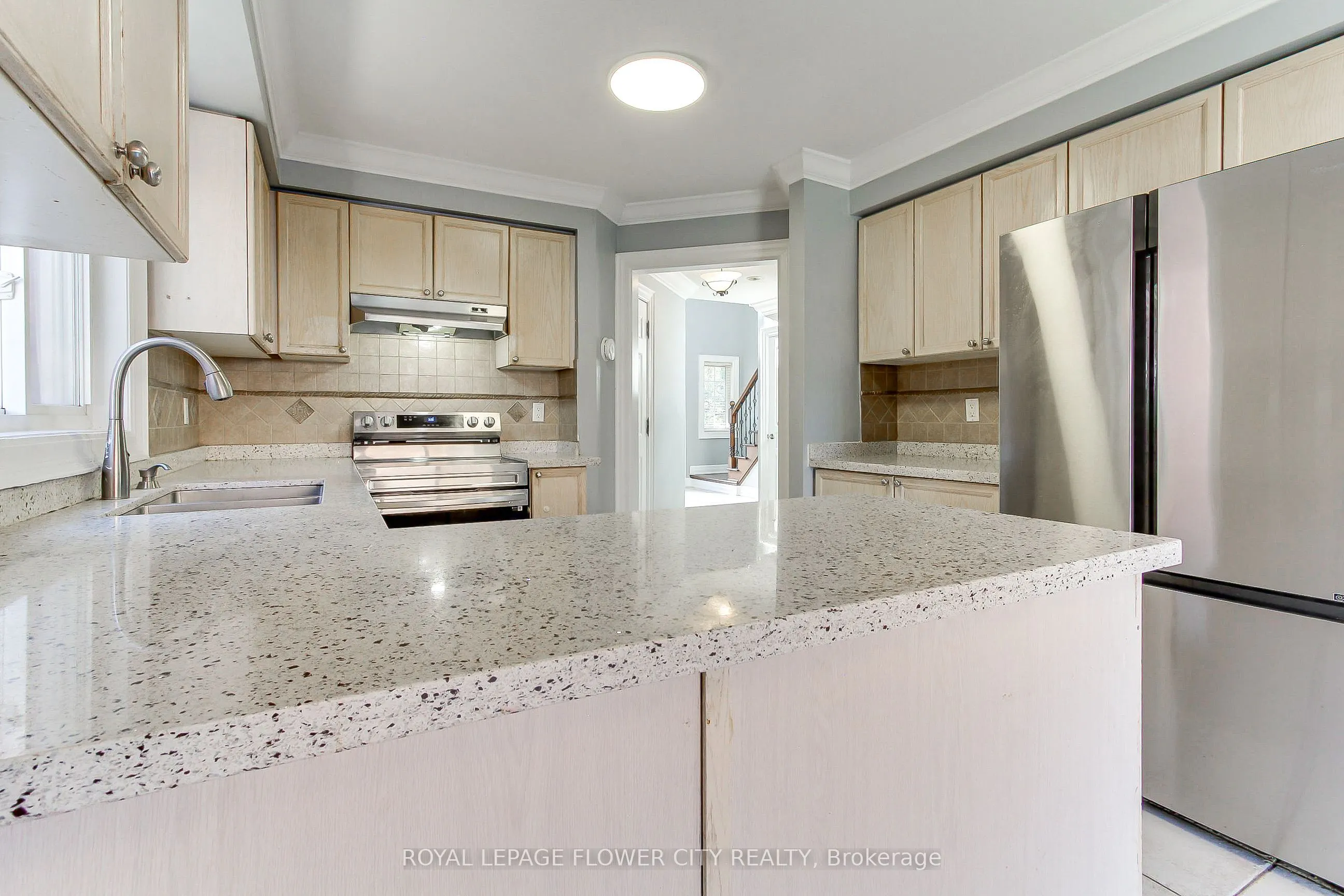 38 Milkweed Crescent, #Upper