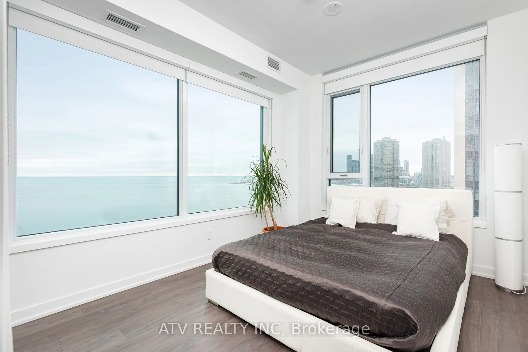 1926 Lake Shore Boulevard W, #1810