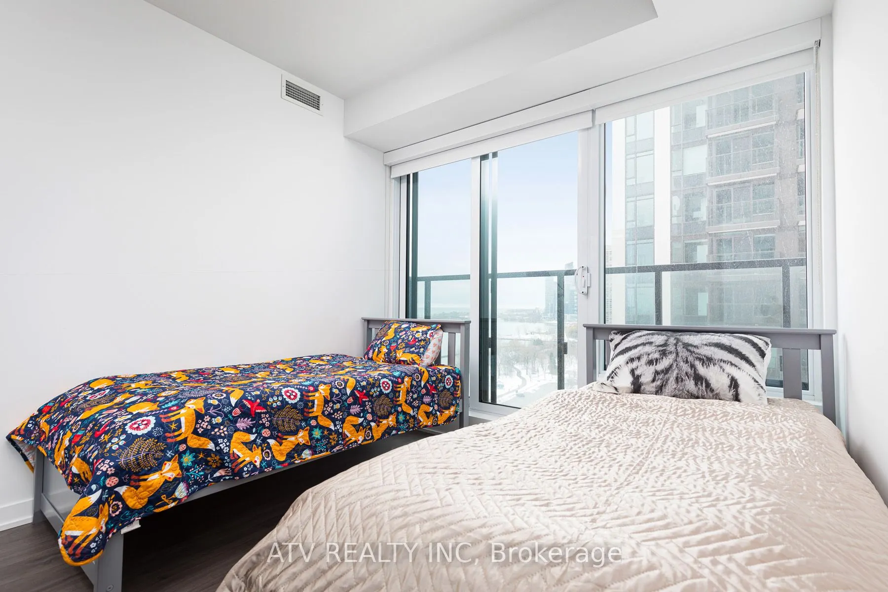 1926 Lake Shore Boulevard W, #1810