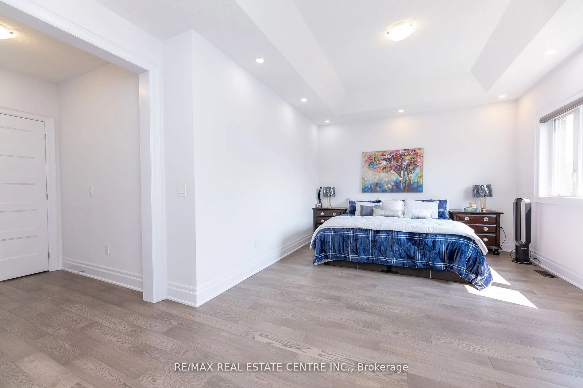 3422 Post Road N