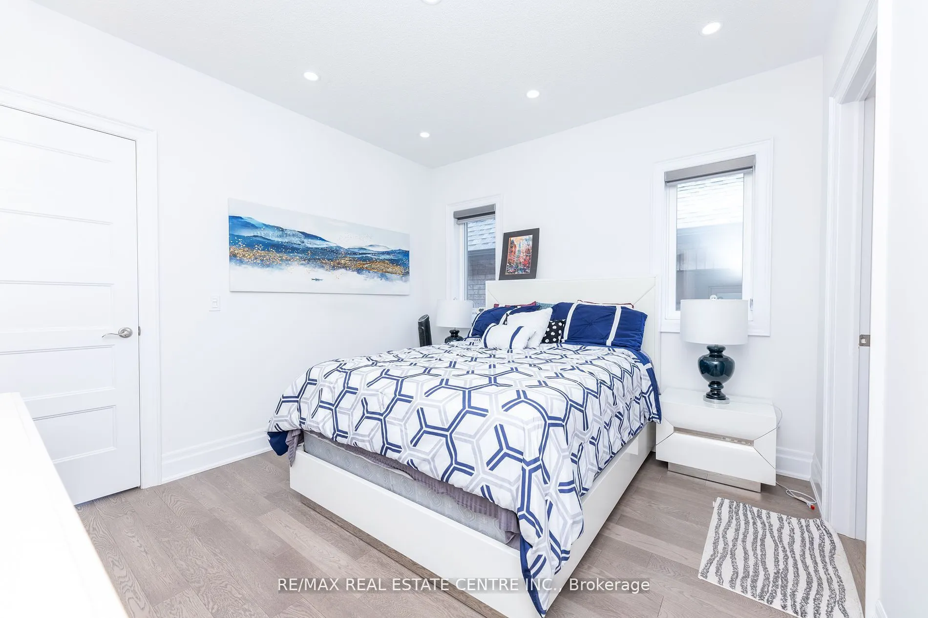 3422 Post Road N