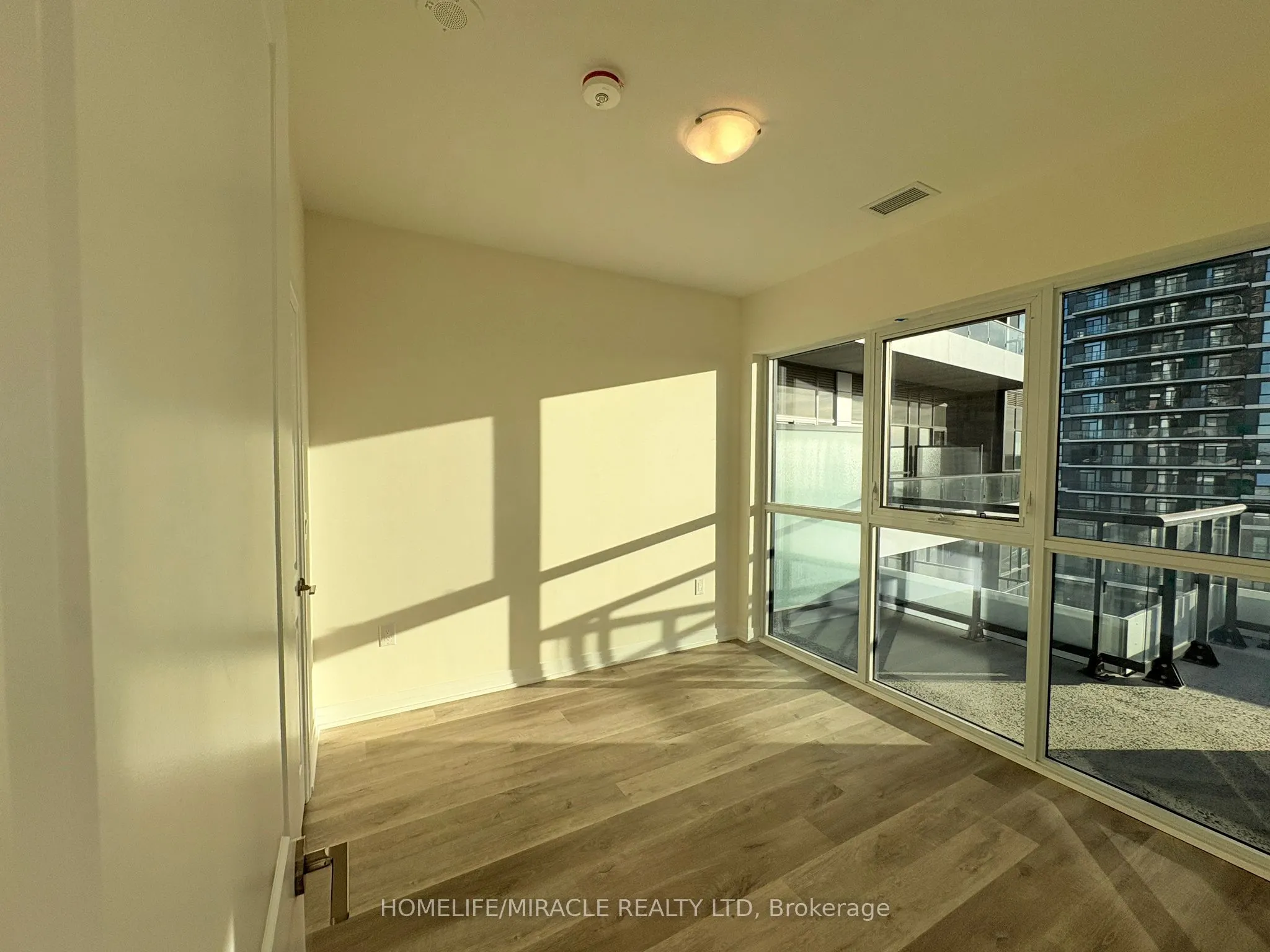 15 Watergarden Drive, #615
