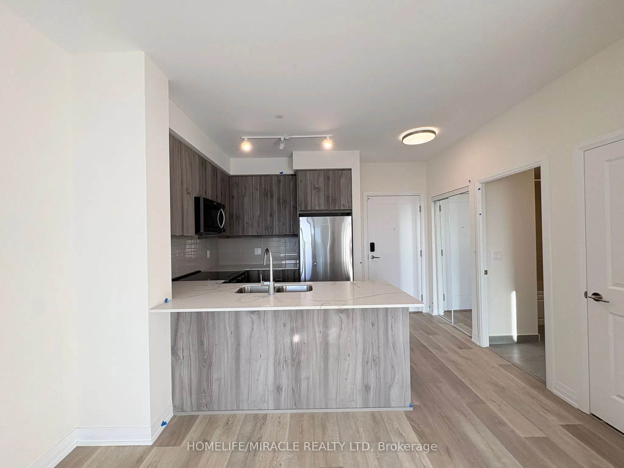 15 Watergarden Drive, #615