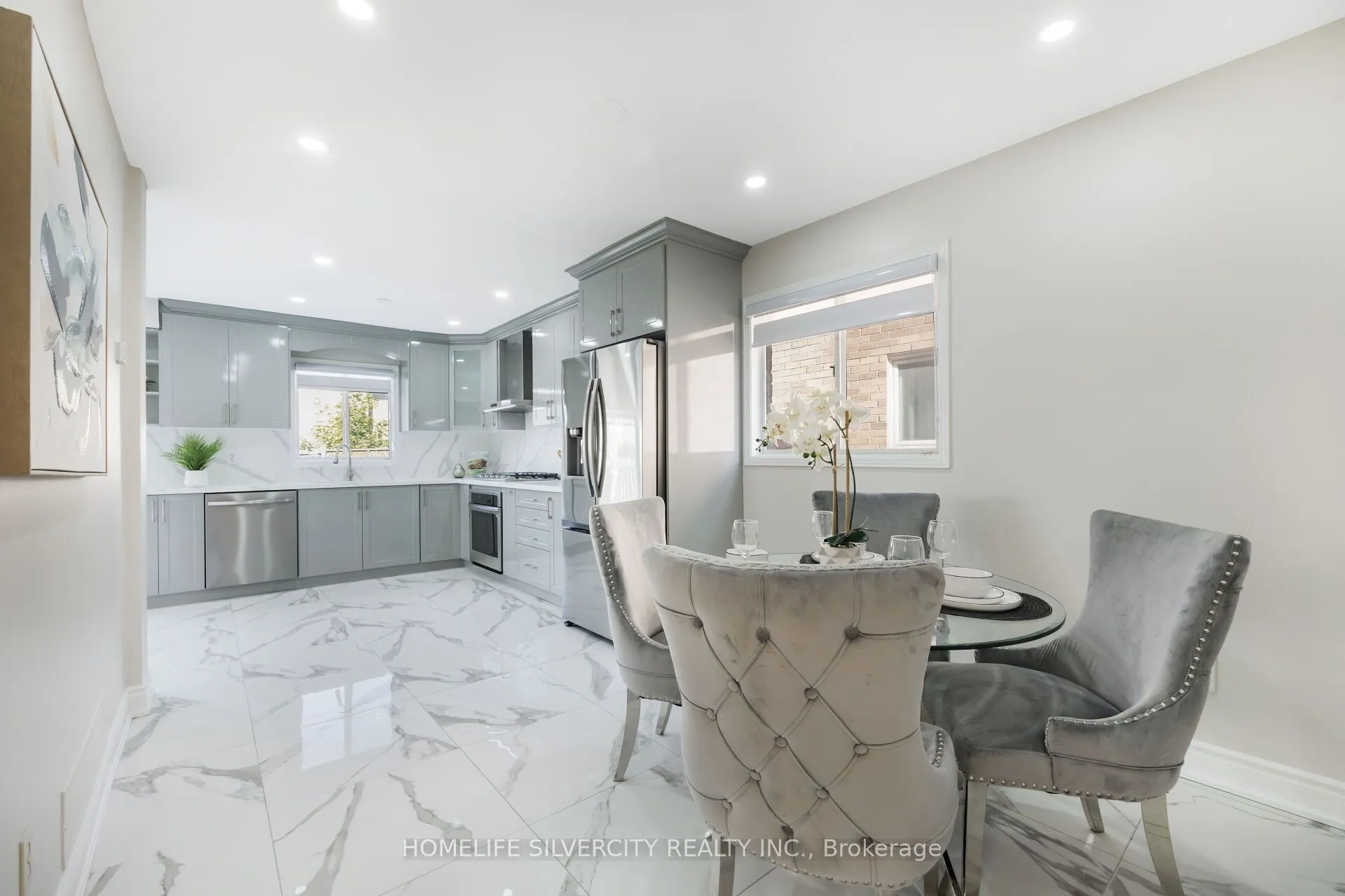 64 Clydesdale Circle