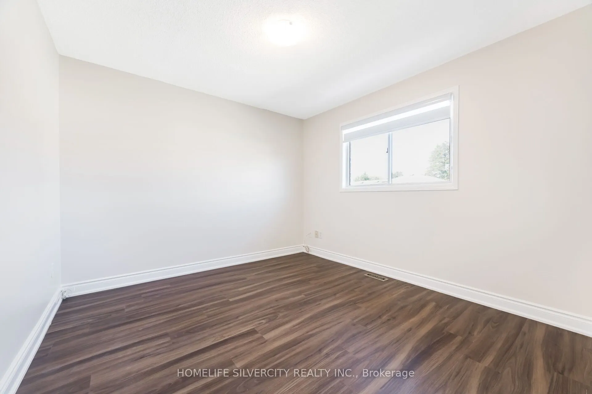 64 Clydesdale Circle