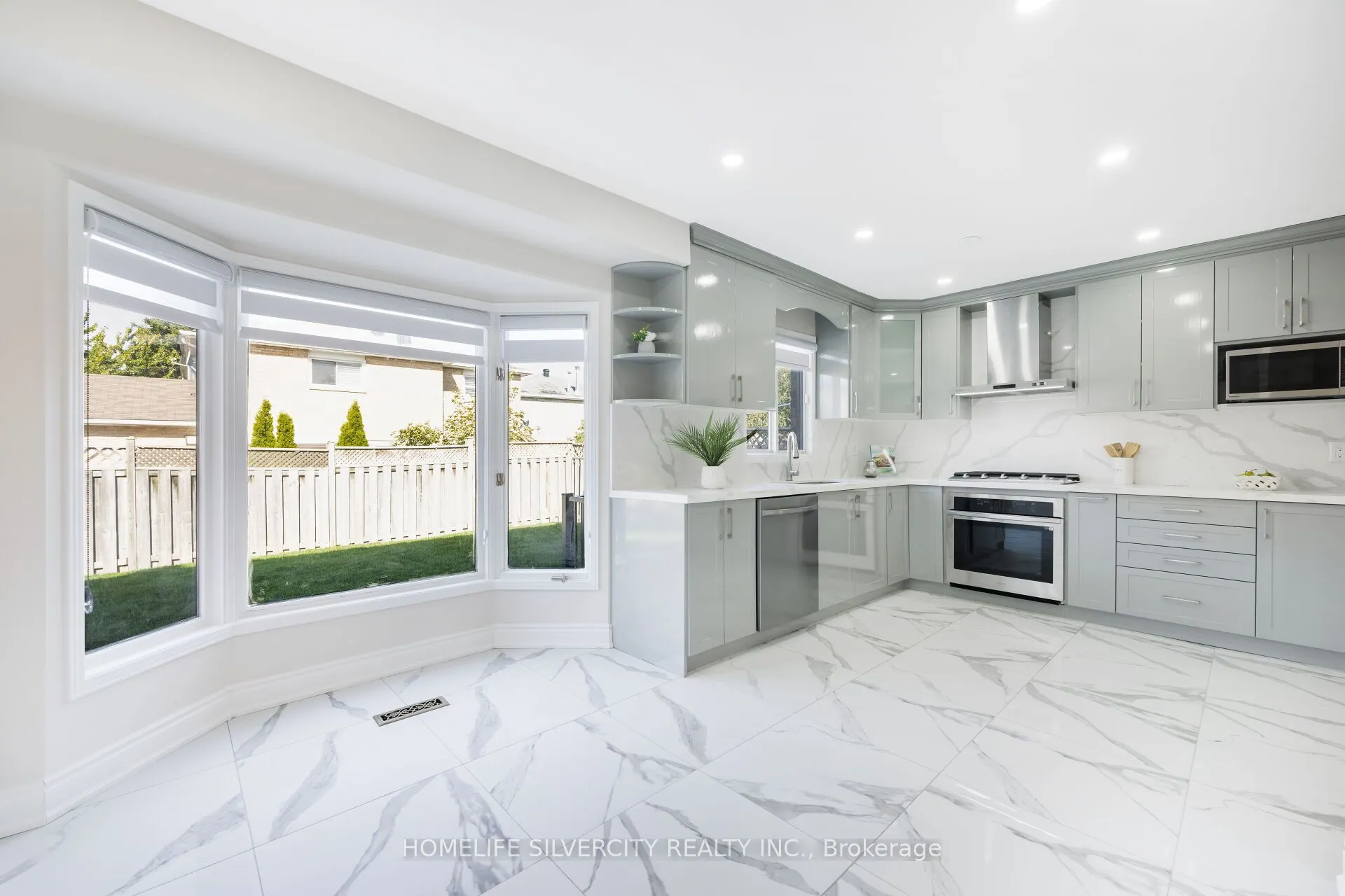 64 Clydesdale Circle