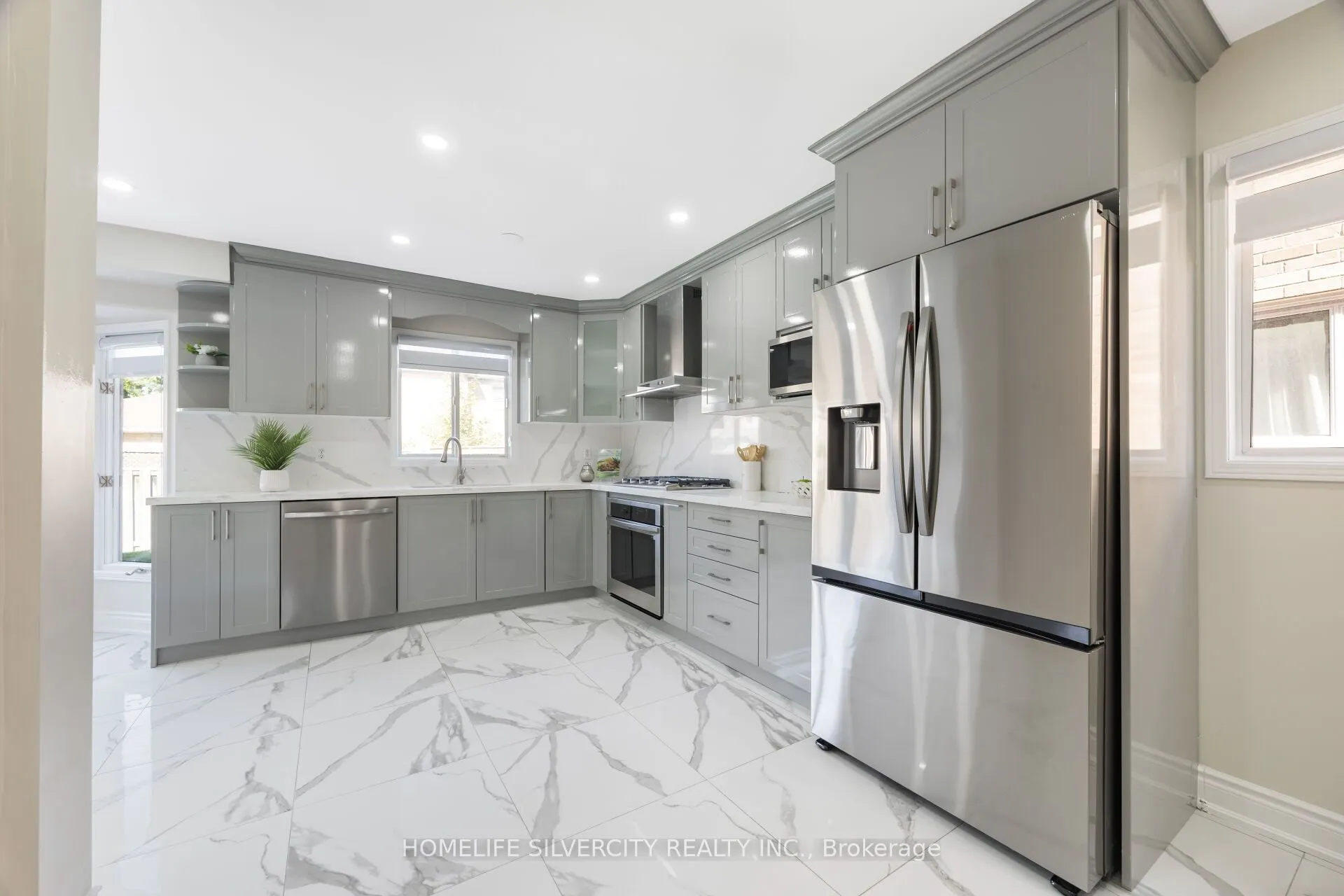 64 Clydesdale Circle