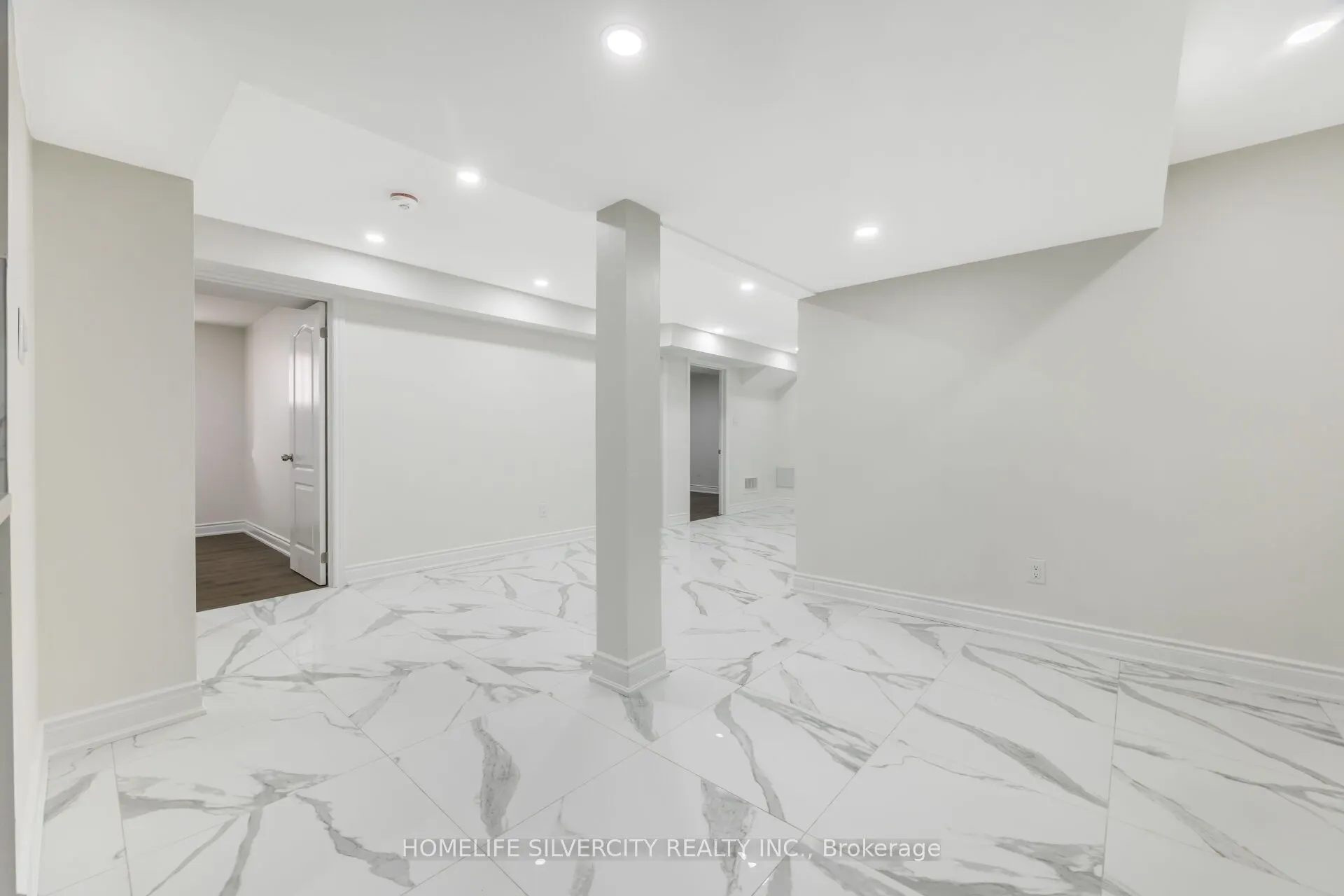 64 Clydesdale Circle