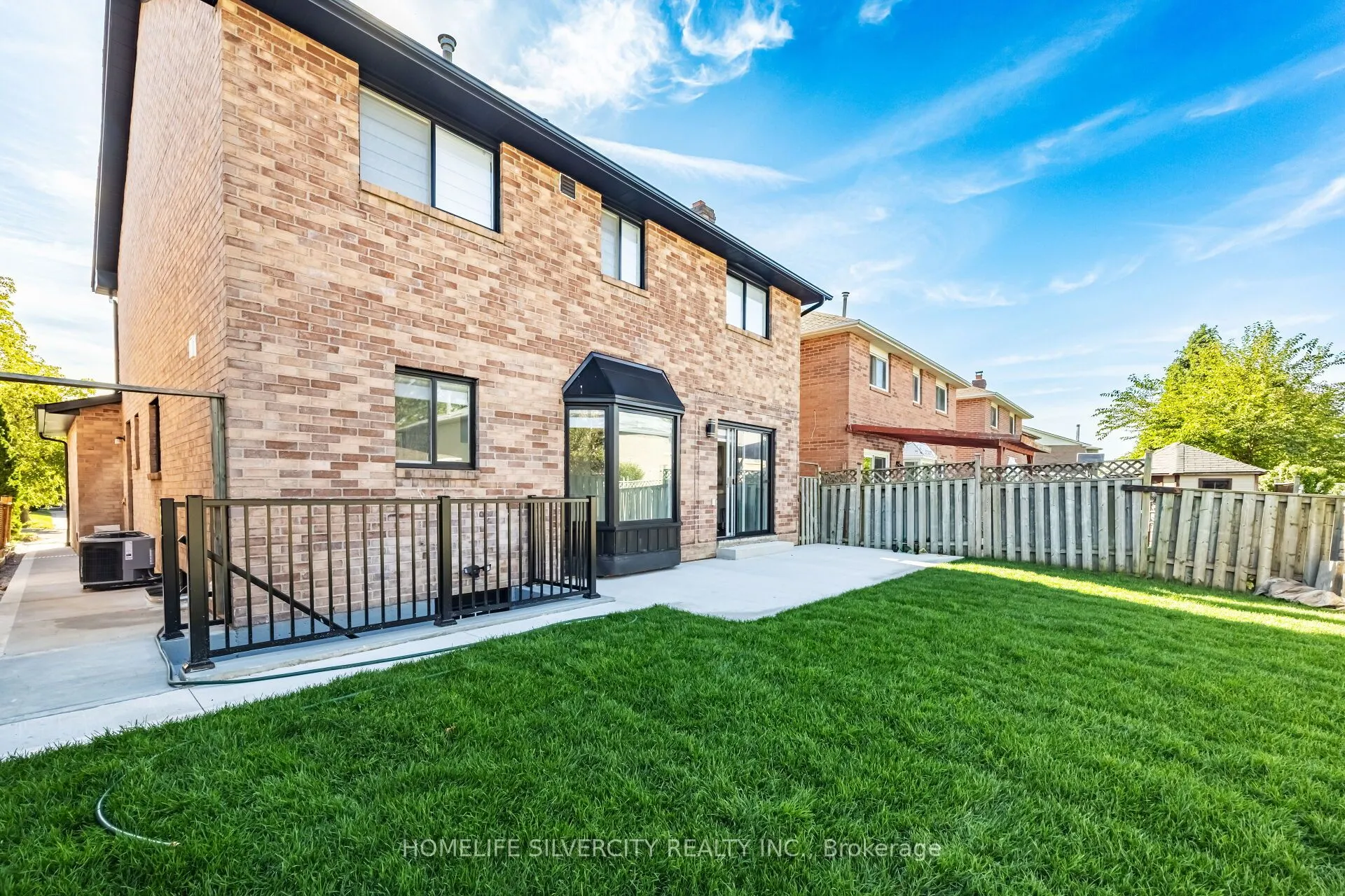 64 Clydesdale Circle