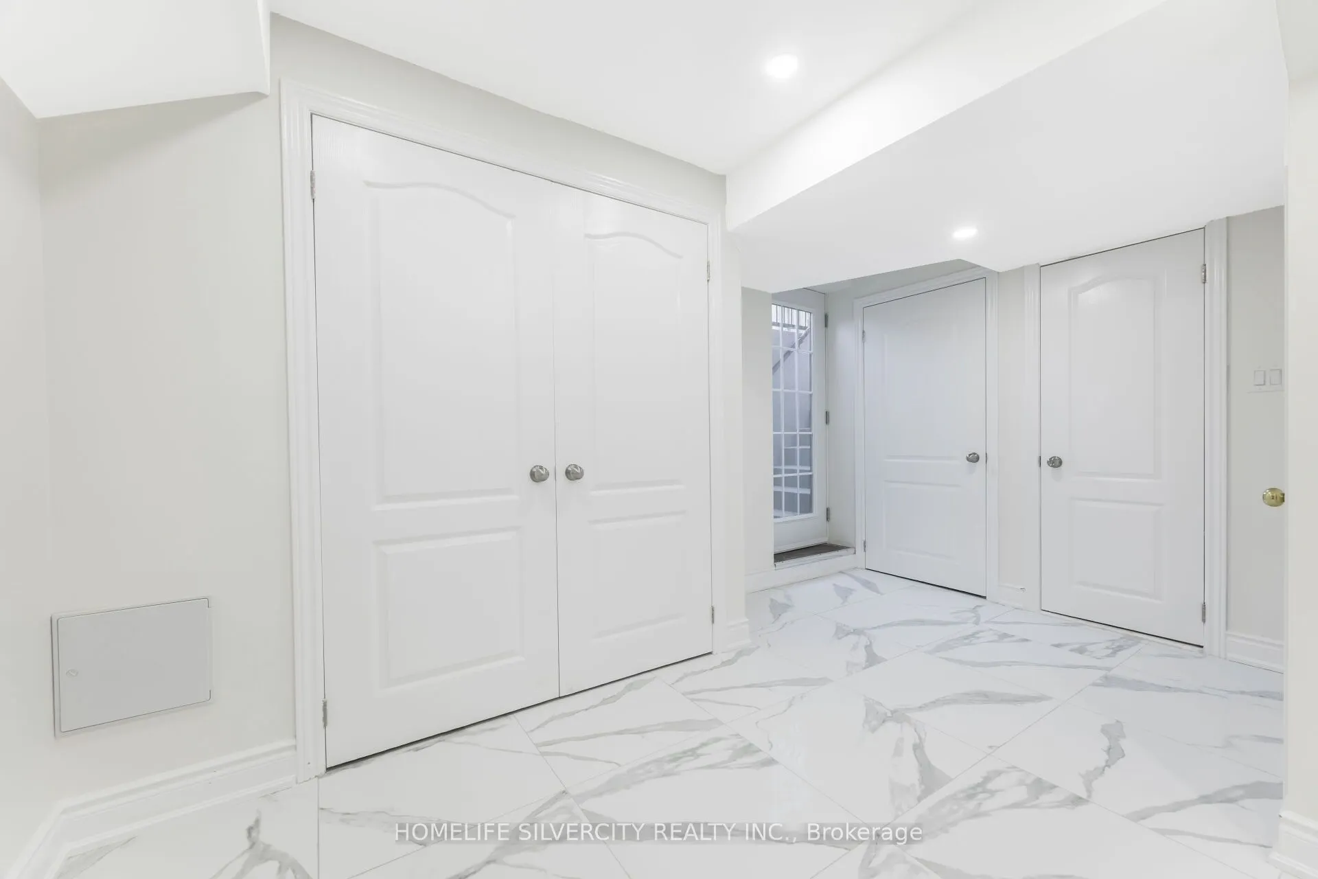 64 Clydesdale Circle