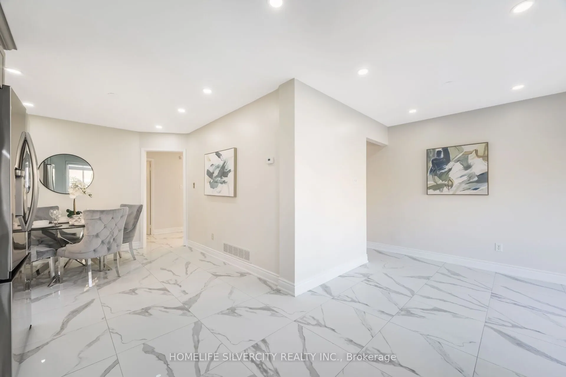 64 Clydesdale Circle
