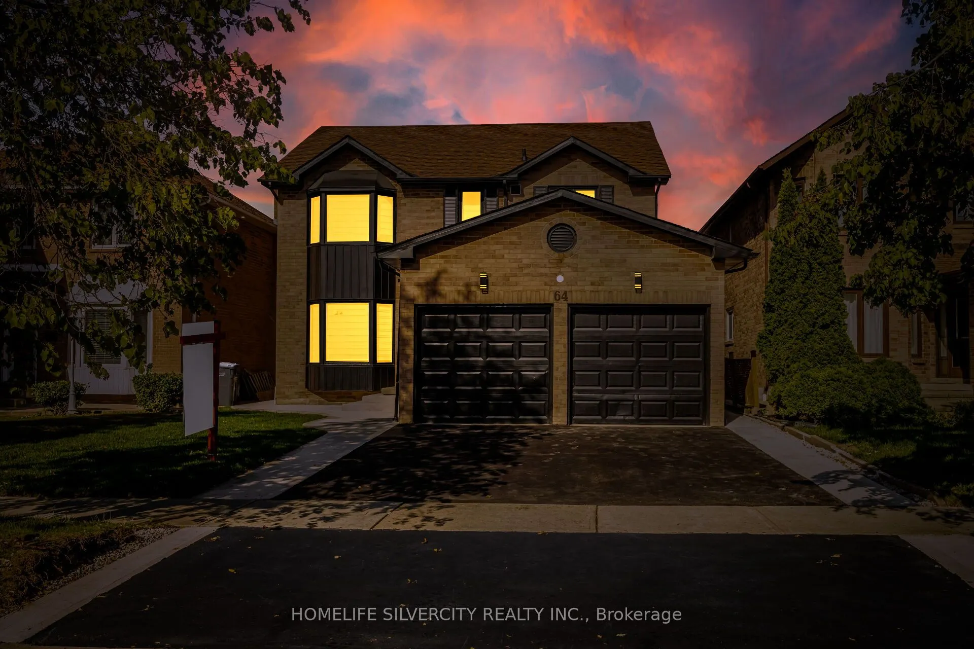 64 Clydesdale Circle