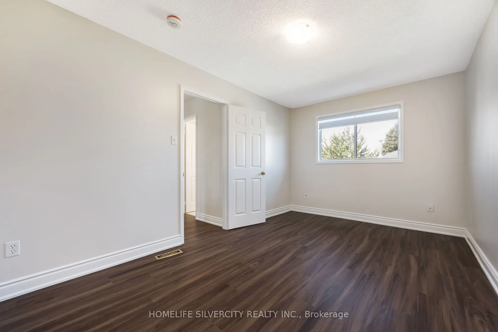 64 Clydesdale Circle