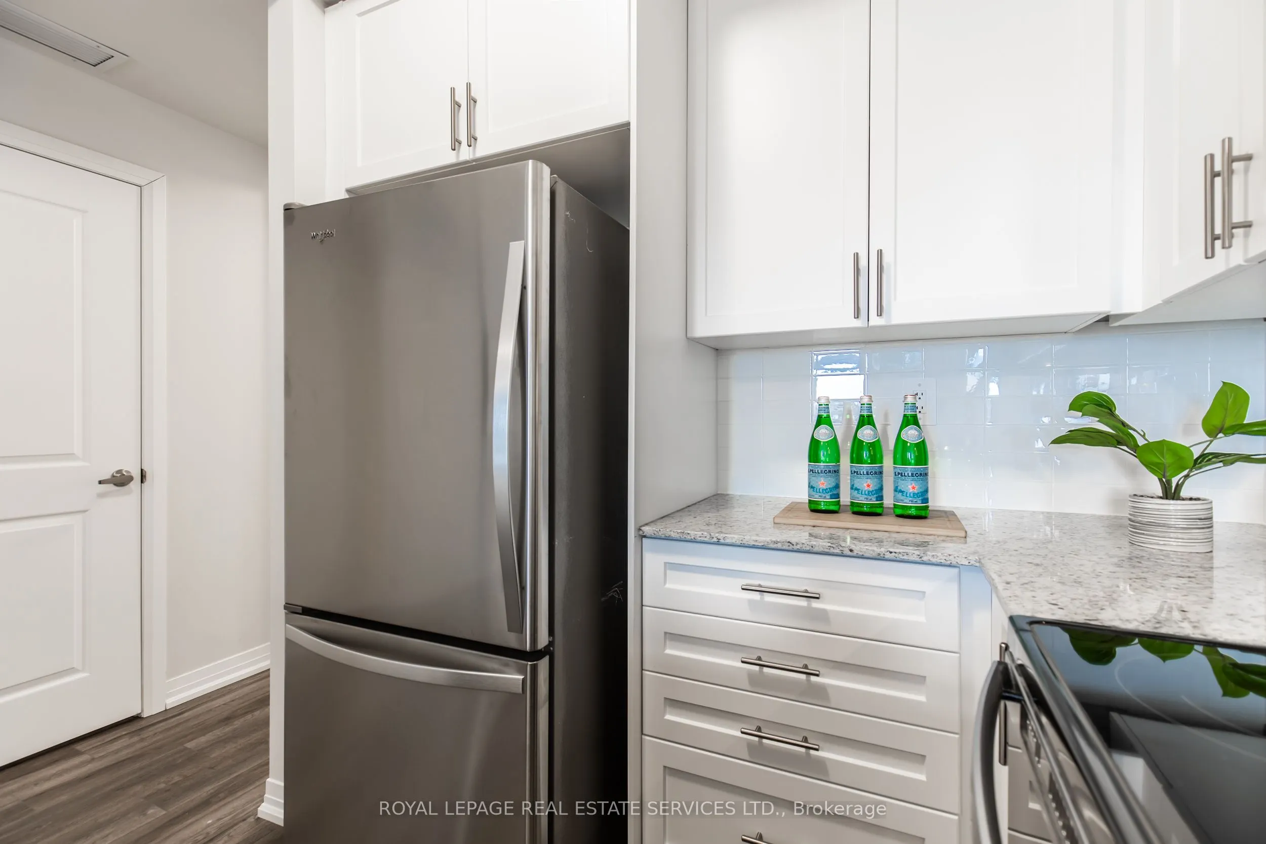 1597 Rose Way, #112