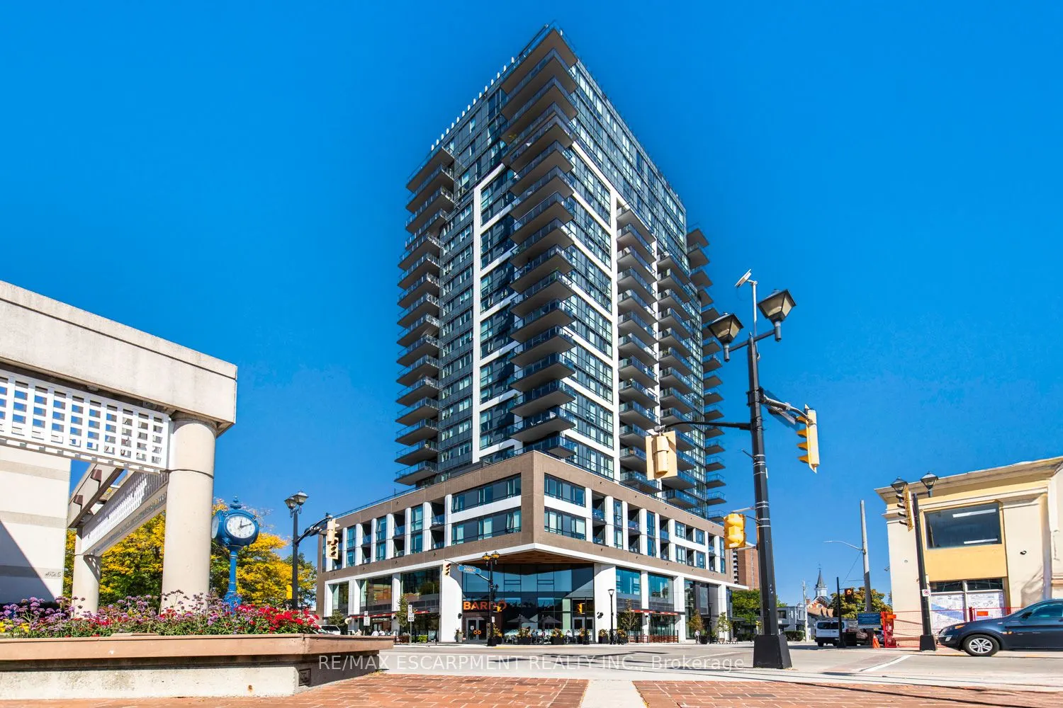 2007 James Street, #2102