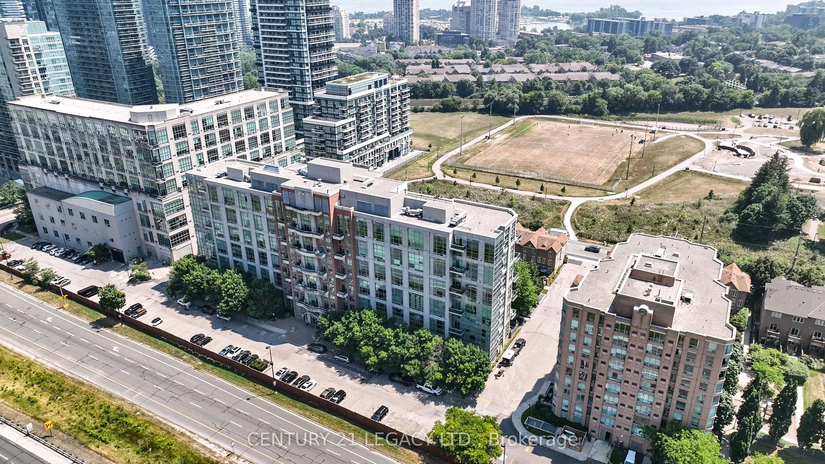 200 Manitoba Street, #433