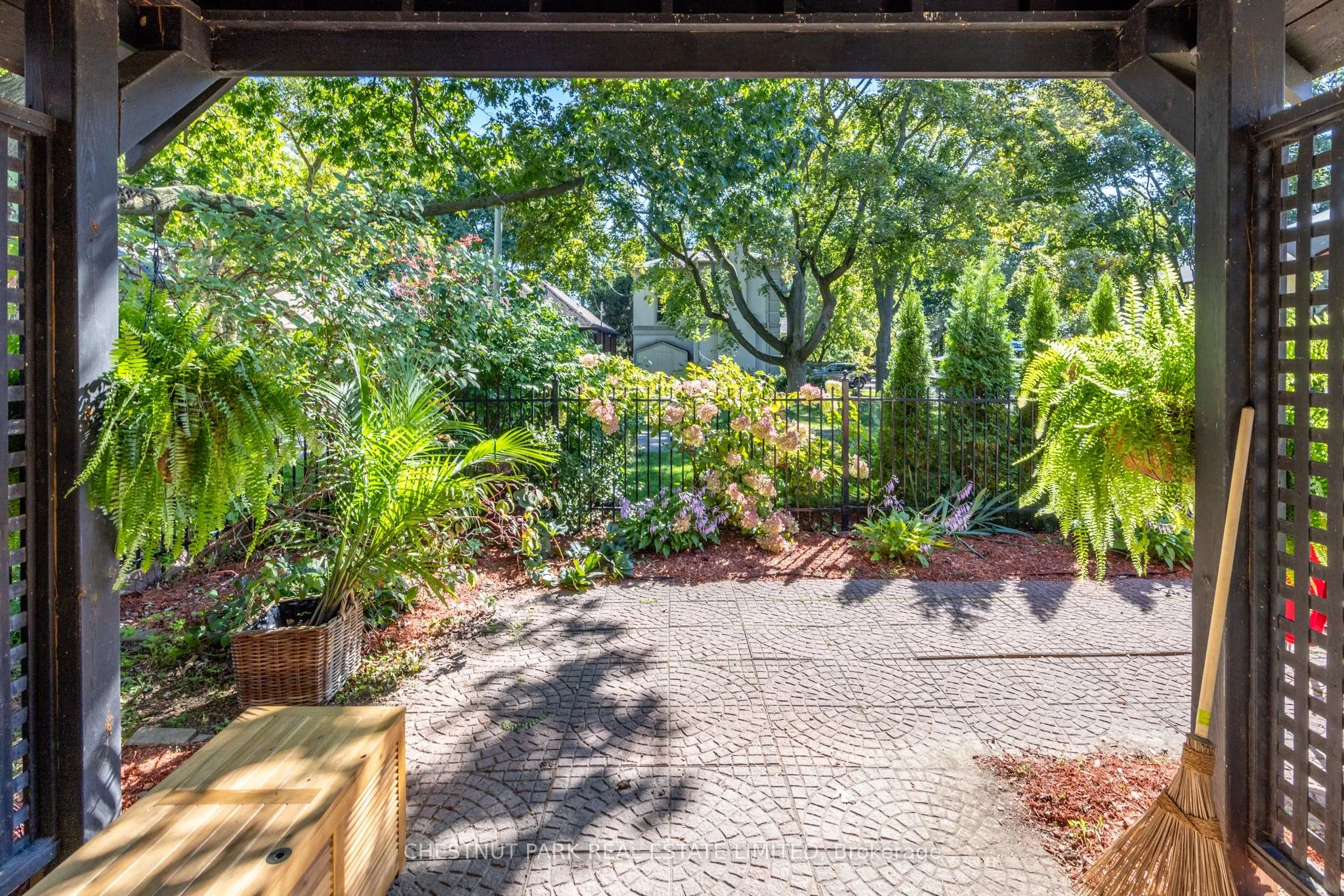 30 Sunnylea Avenue W