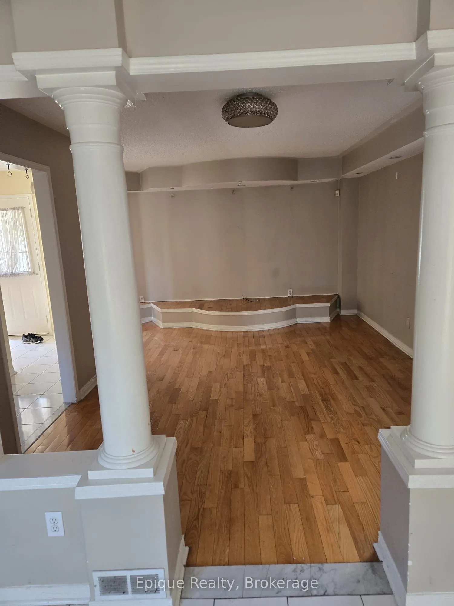 3850 Cedar Hedge Rise
