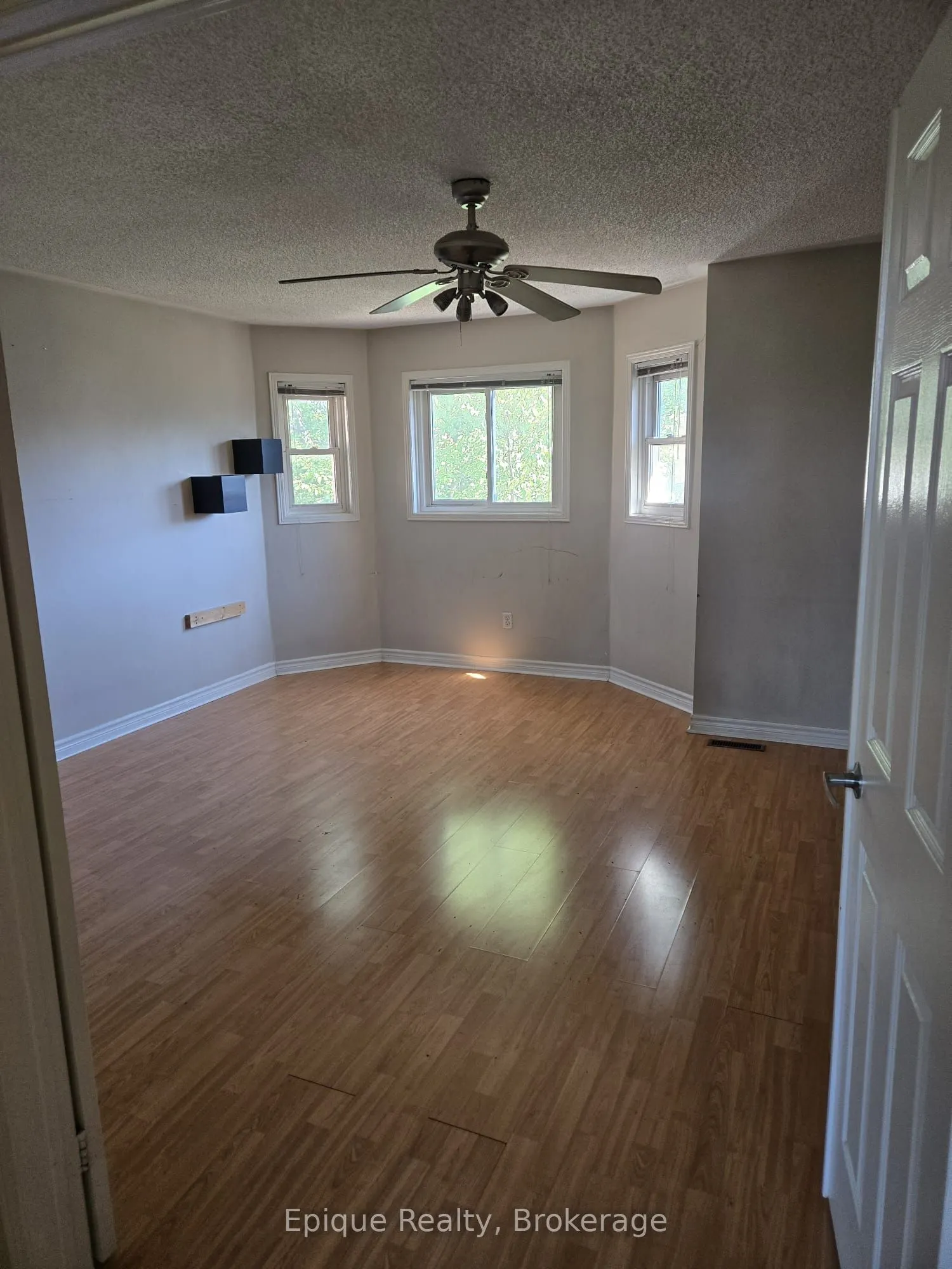 3850 Cedar Hedge Rise