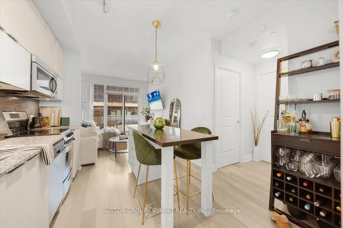56 Annie Craig Drive, #907