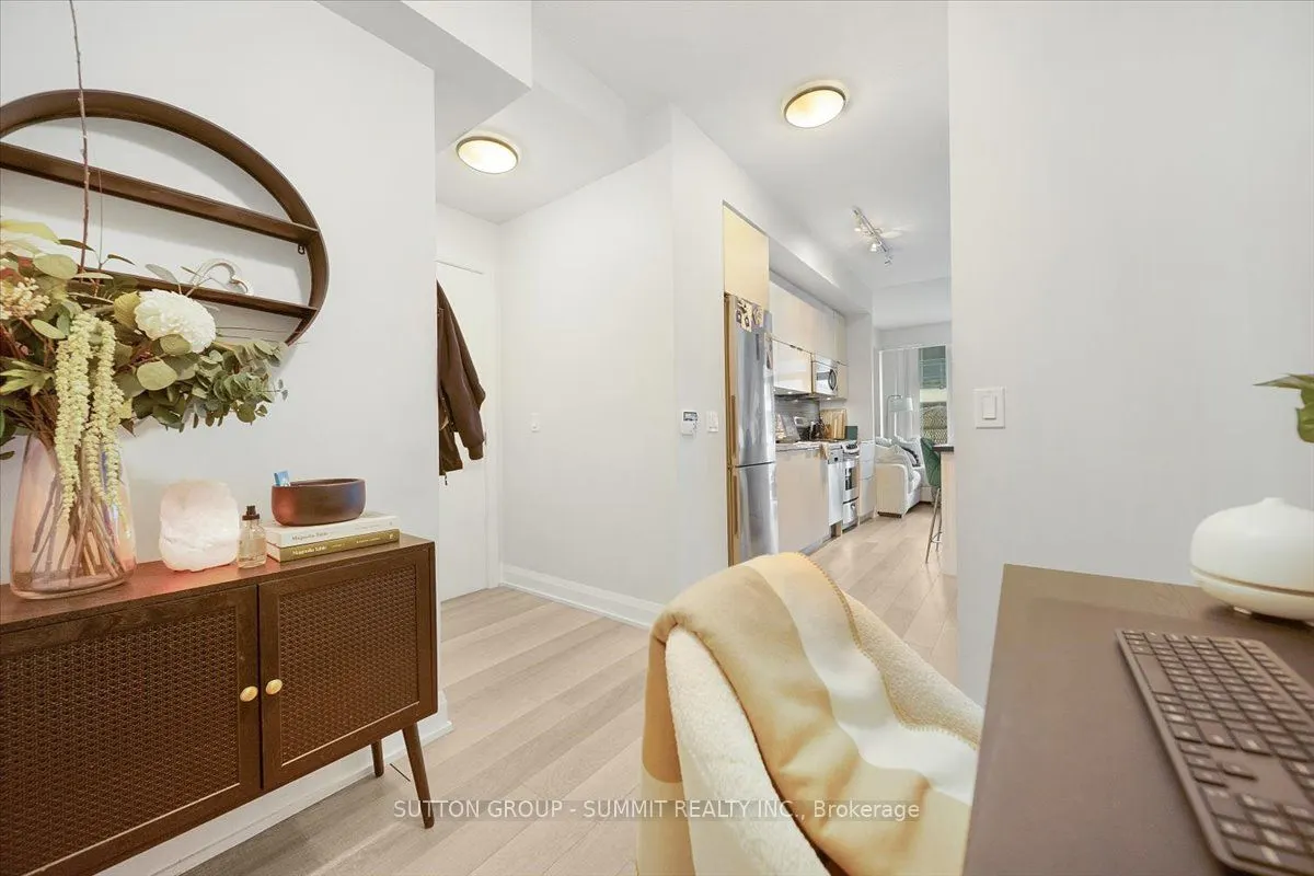 56 Annie Craig Drive, #907