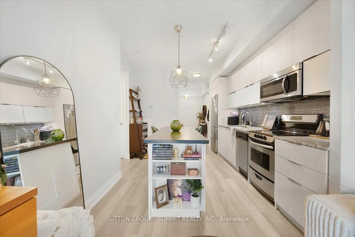 56 Annie Craig Drive, #907