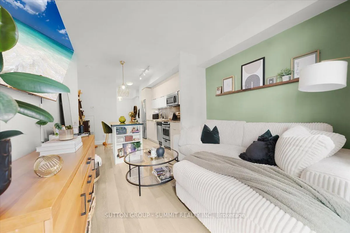 56 Annie Craig Drive, #907