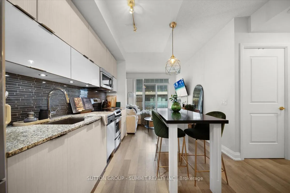 56 Annie Craig Drive, #907