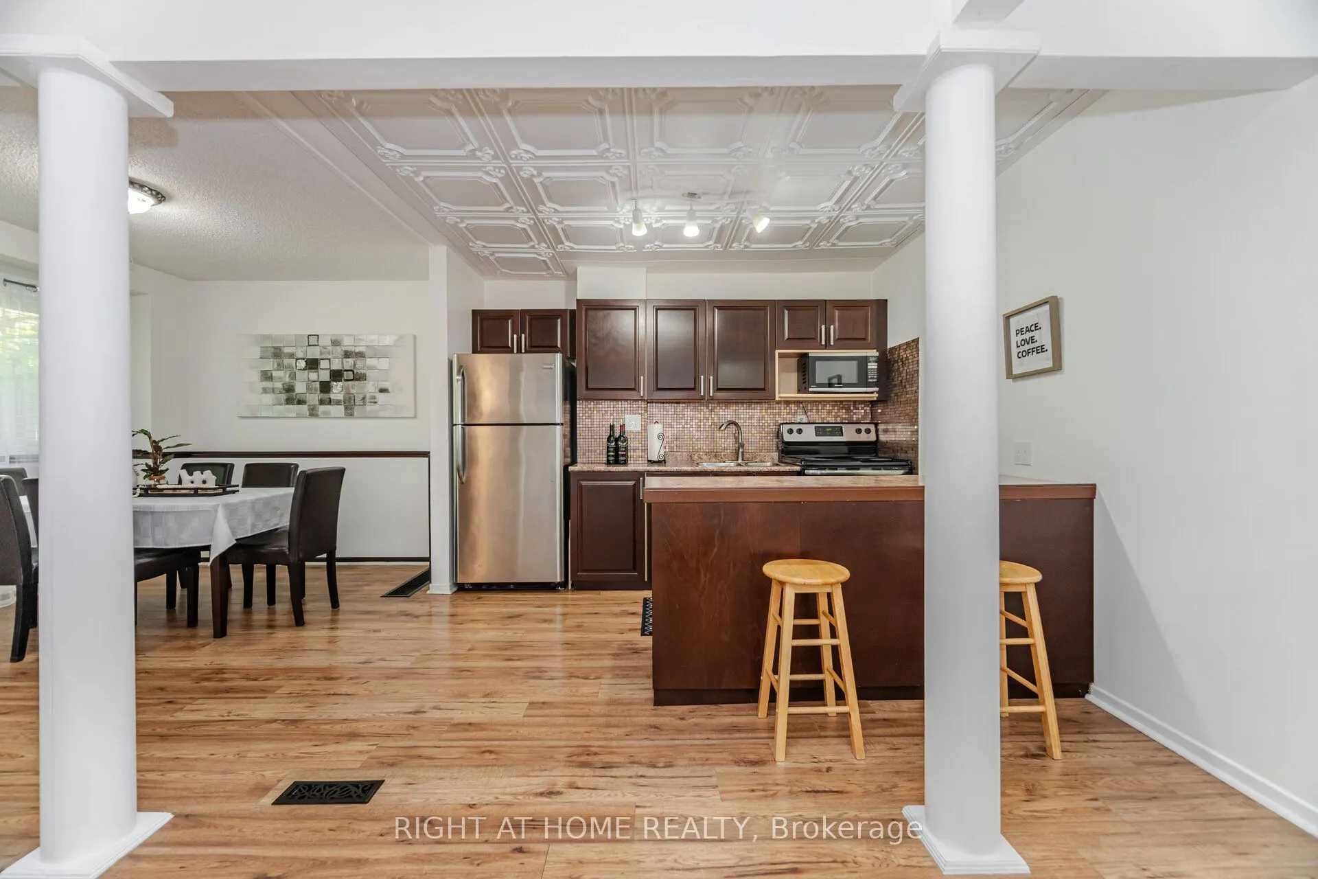 453 WOODVIEW Road, #7