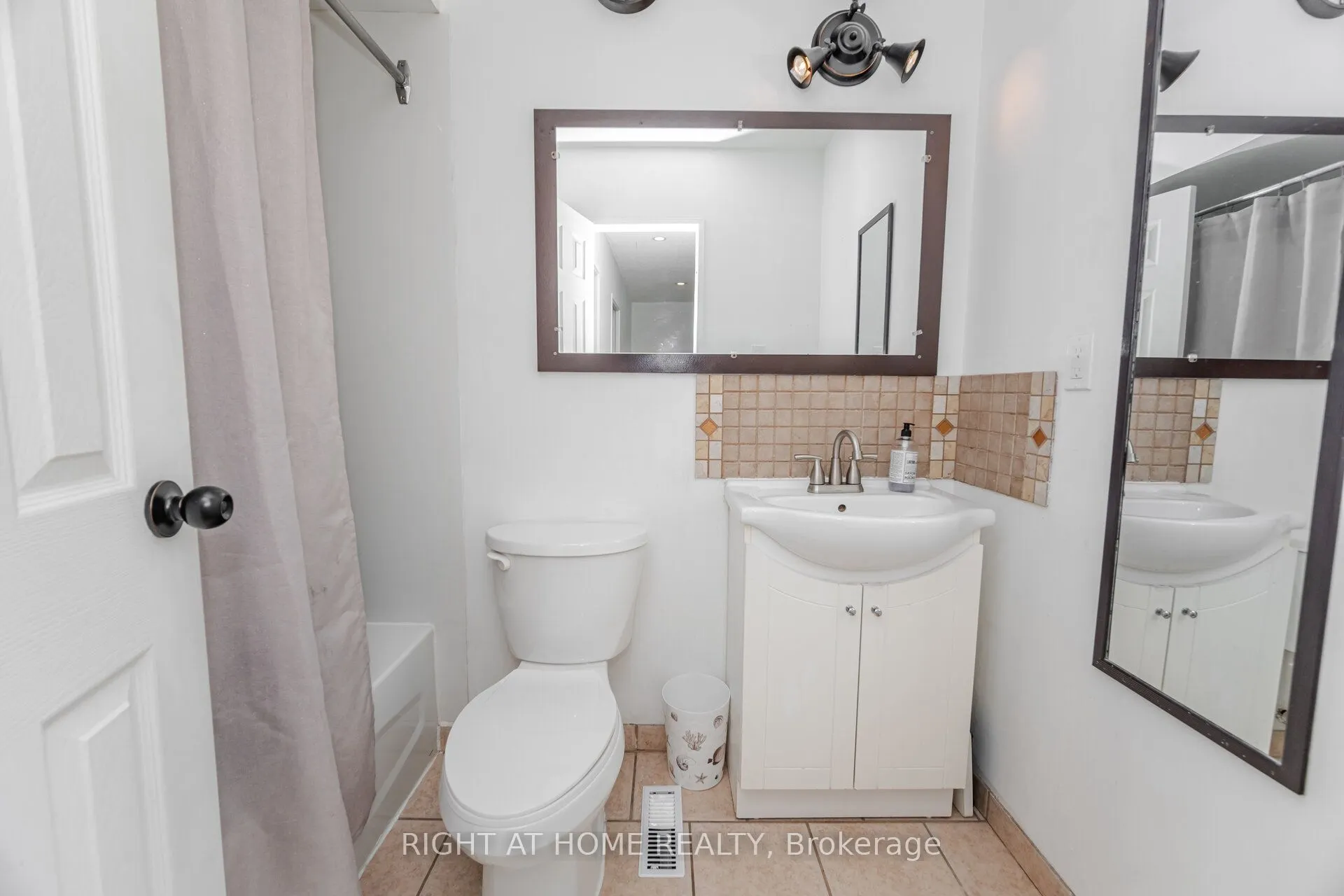 453 WOODVIEW Road, #7