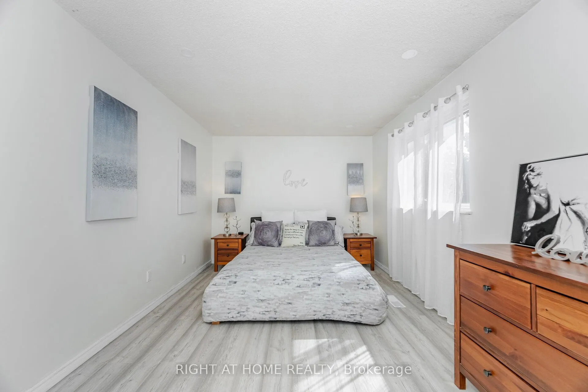 453 WOODVIEW Road, #7