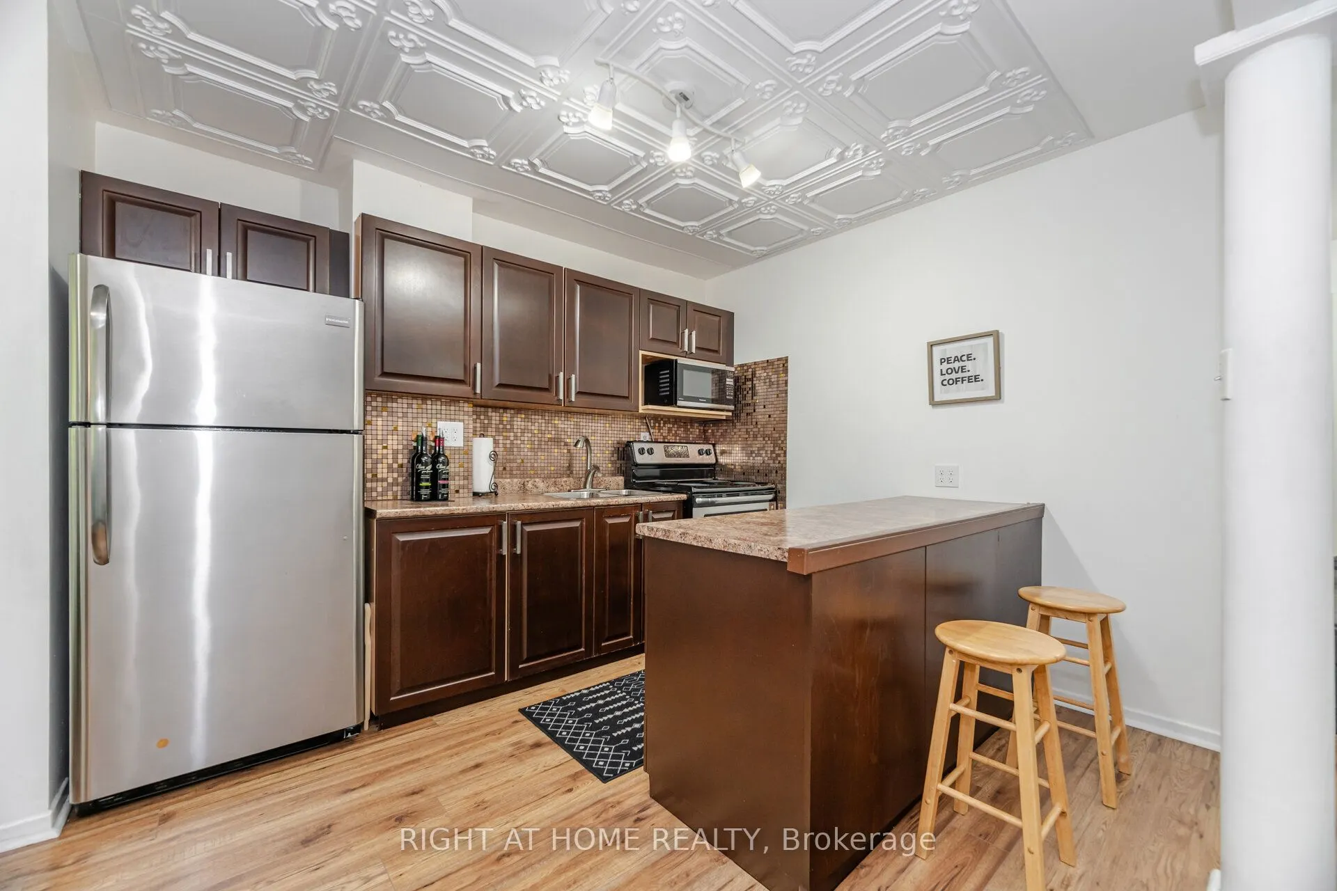 453 WOODVIEW Road, #7
