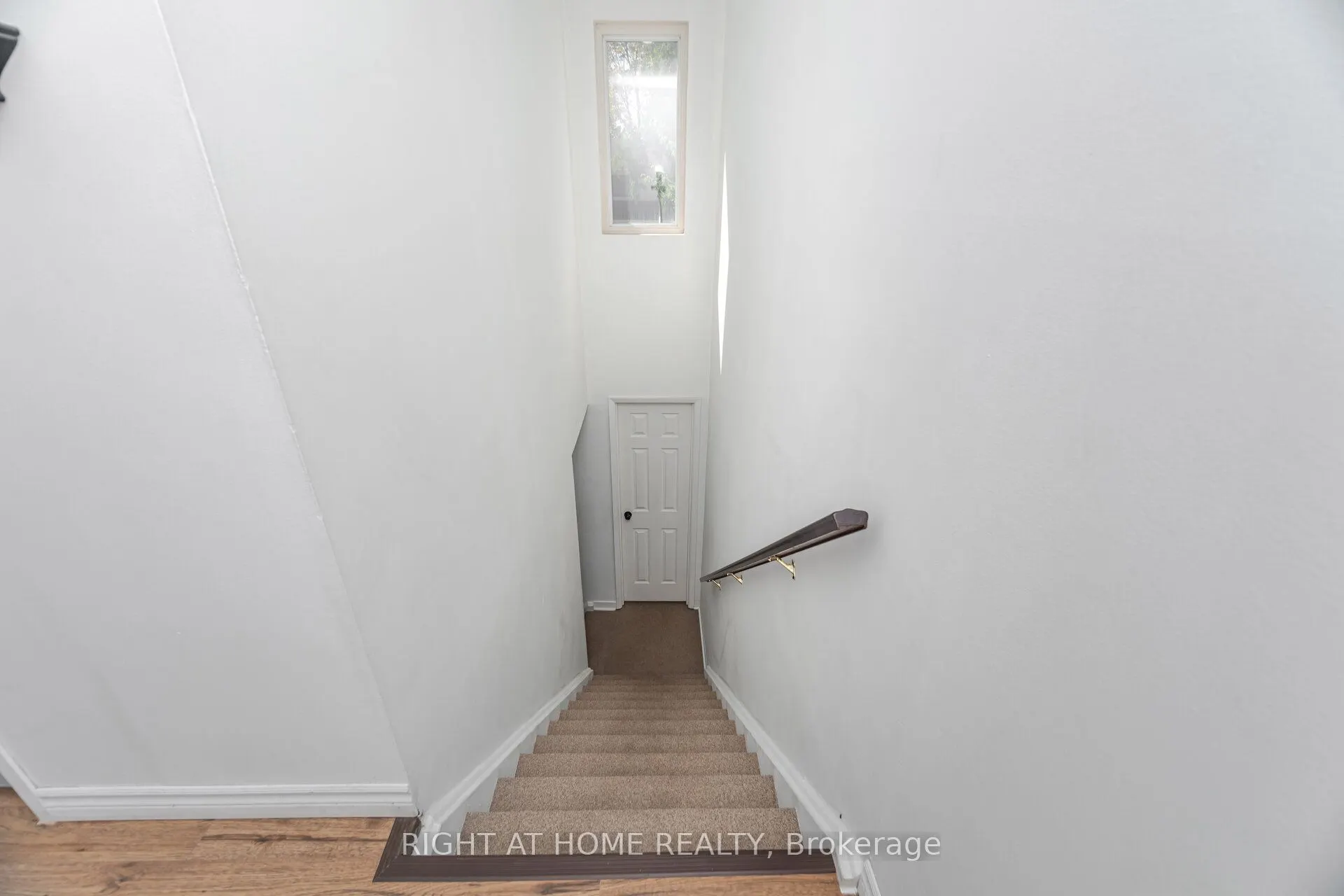 453 WOODVIEW Road, #7