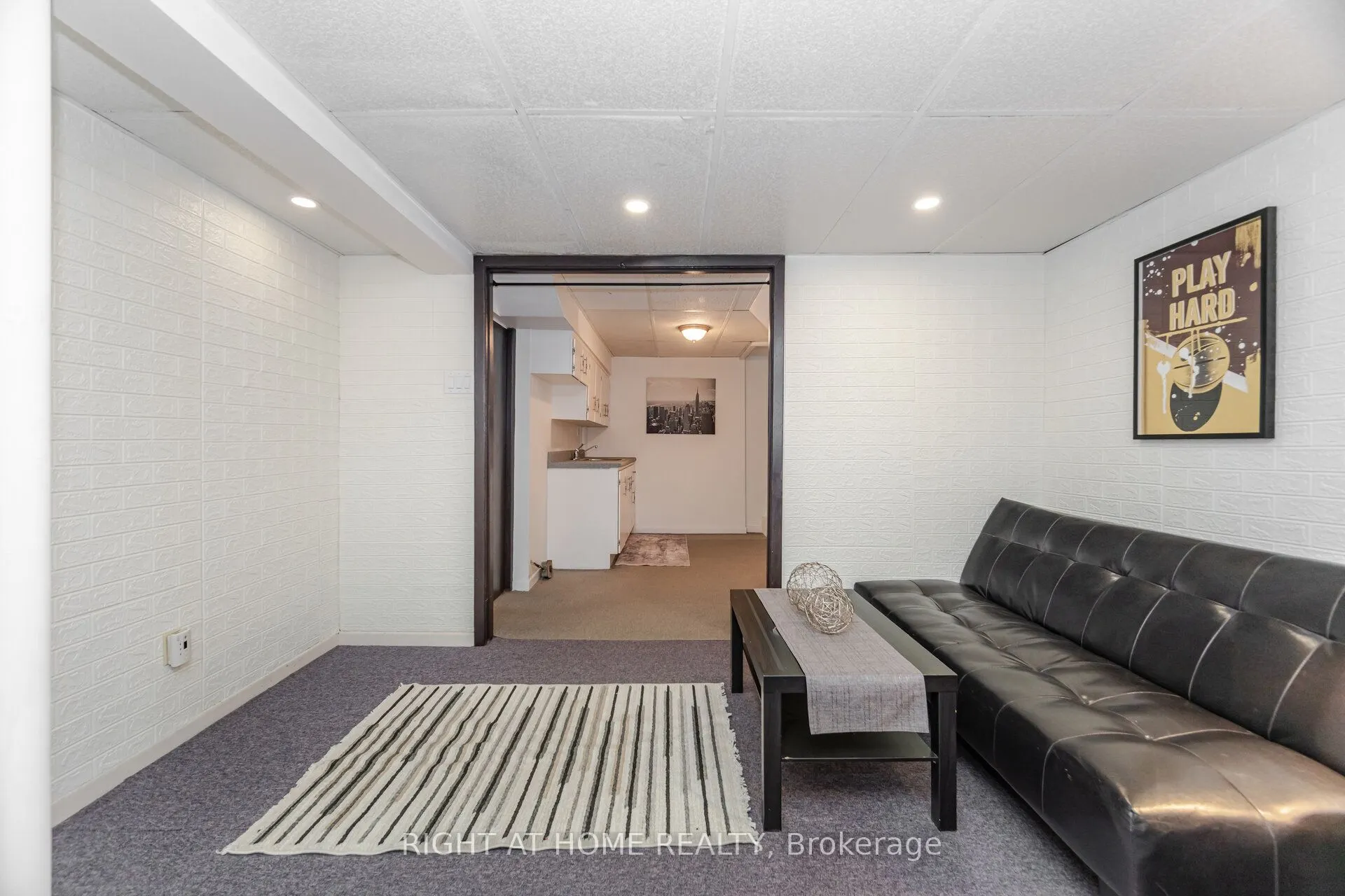 453 WOODVIEW Road, #7