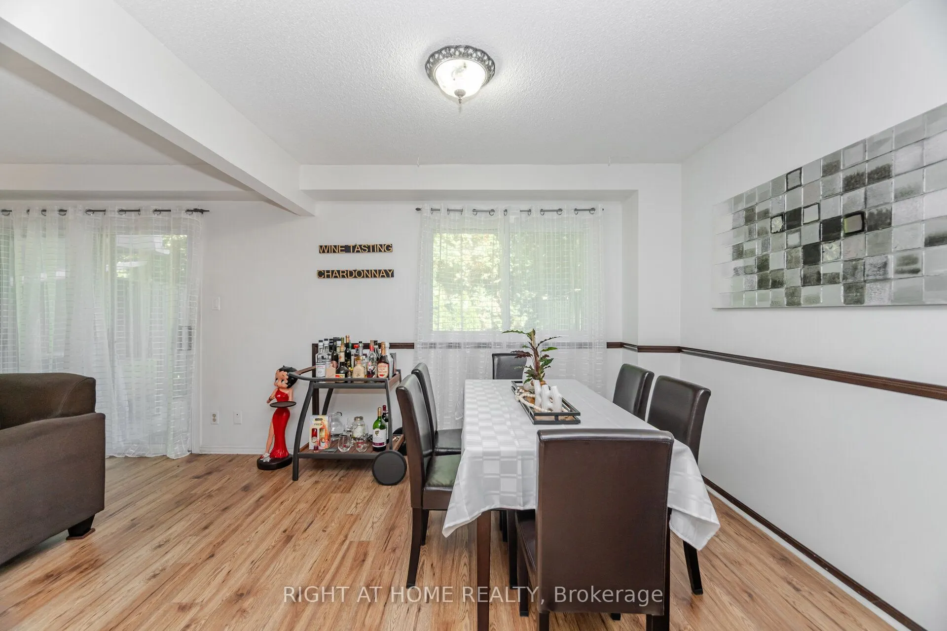 453 WOODVIEW Road, #7